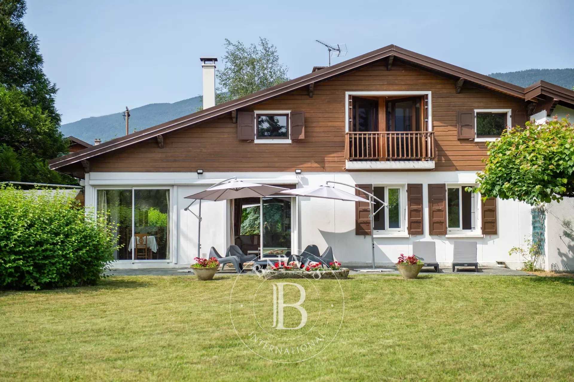Annecy  - House 6 Bedrooms