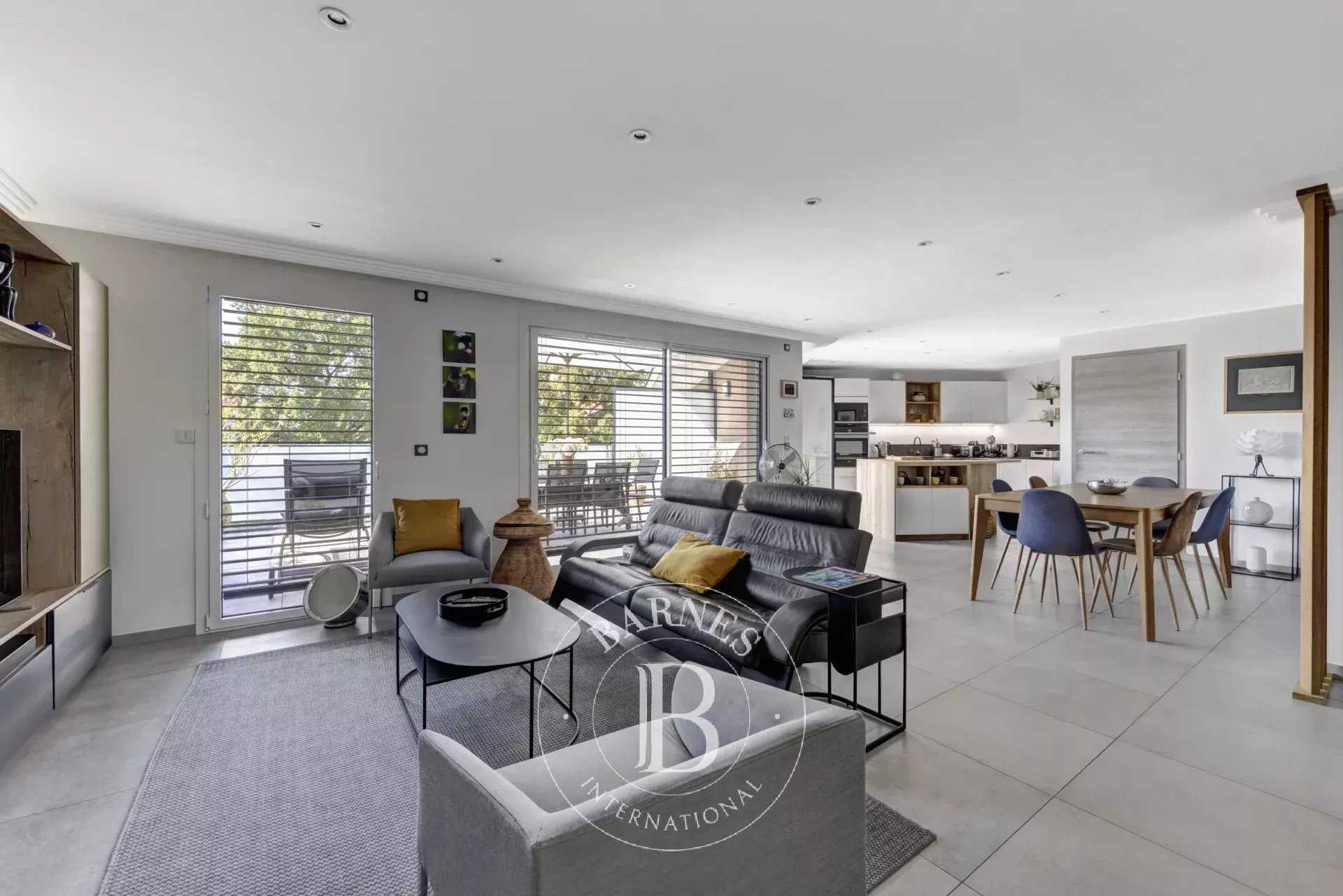 Annecy-le-Vieux  - Piso 3 Cuartos 2 Habitaciones