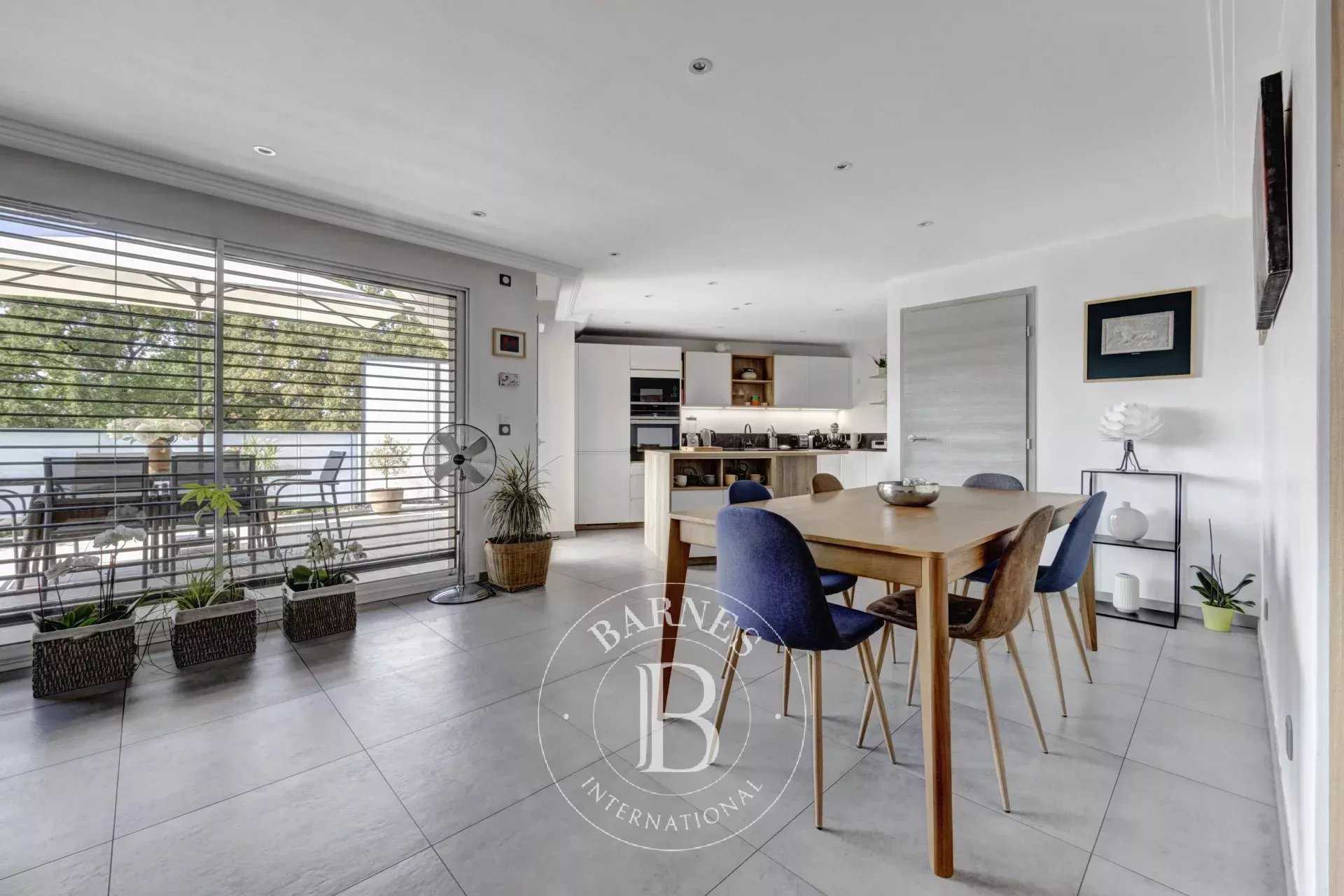 Annecy-le-Vieux  - Piso 3 Cuartos 2 Habitaciones