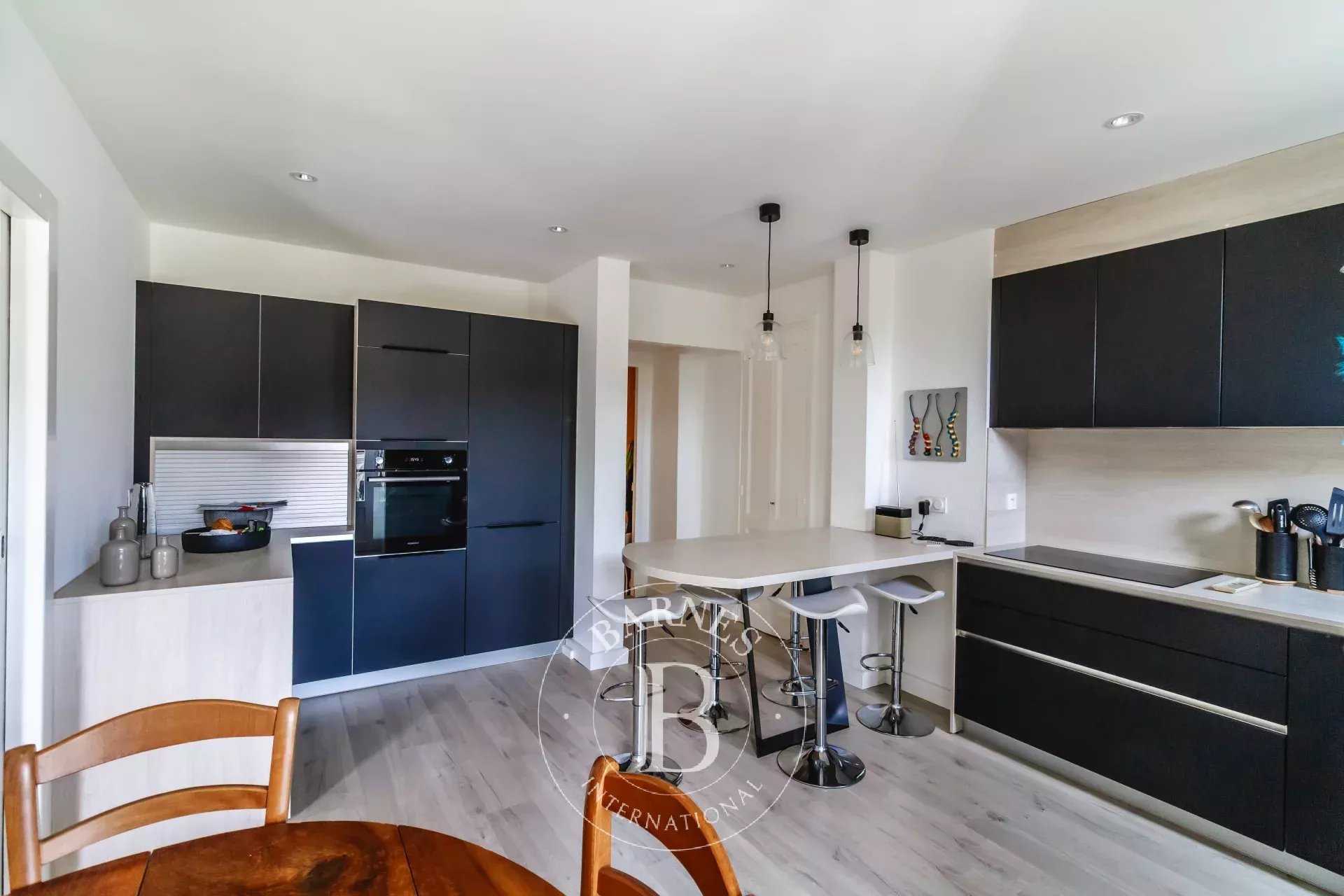 Aix-les-Bains  - Apartment 3 Bedrooms