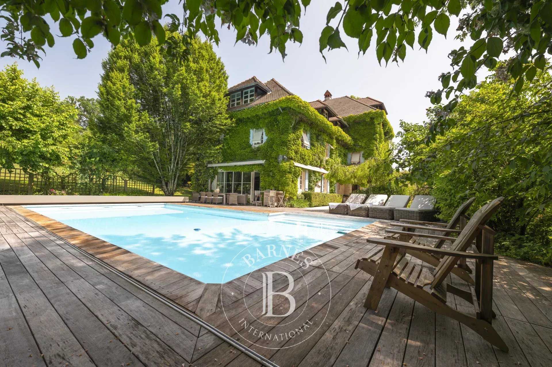 Chapeiry  - Finca 12 Cuartos 7 Habitaciones