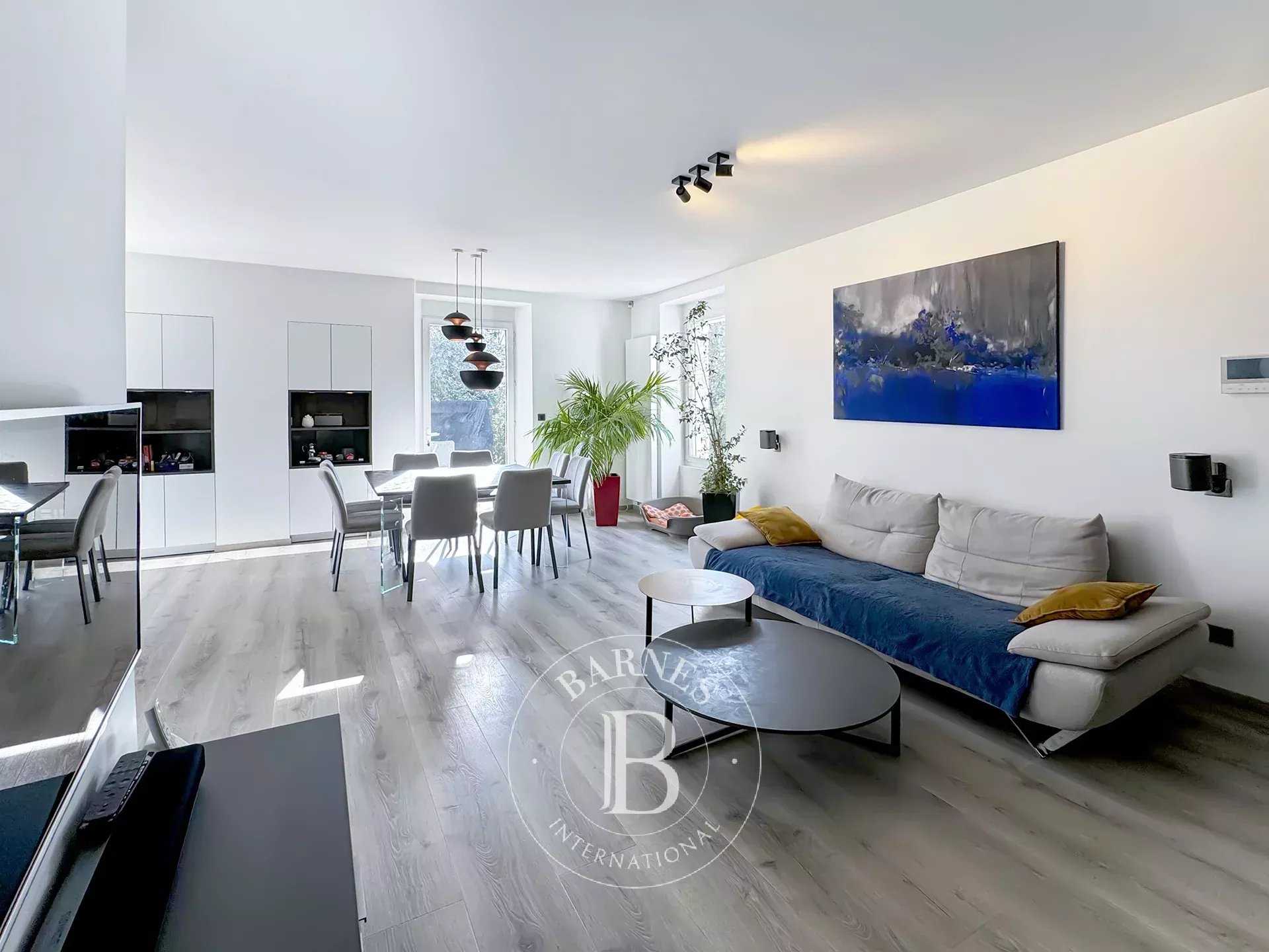 Aix-les-Bains  - Maison 8 Pi&egrave;ces 5 Chambres