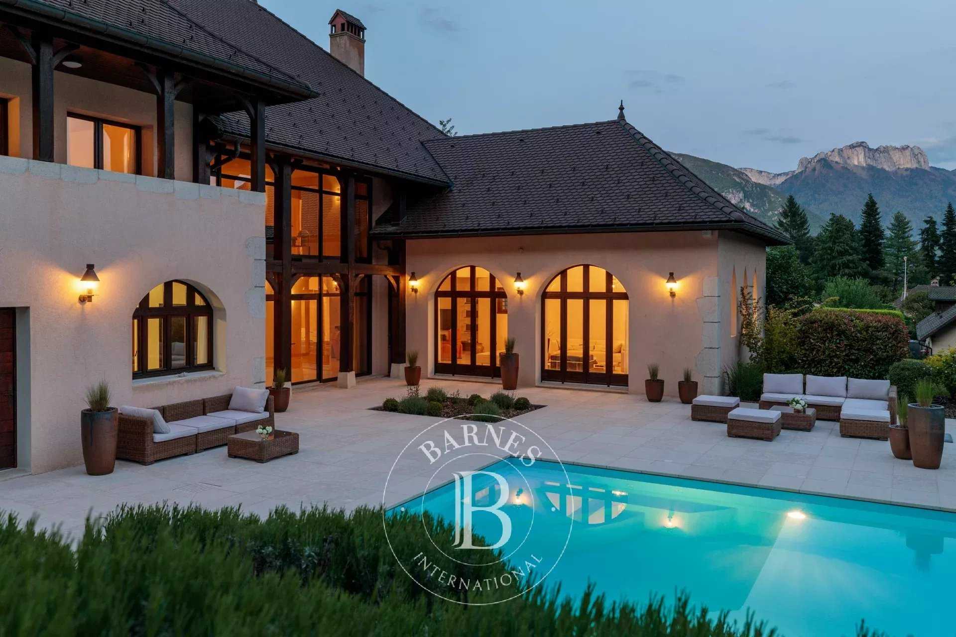 Sevrier  - Villa 4 Bedrooms