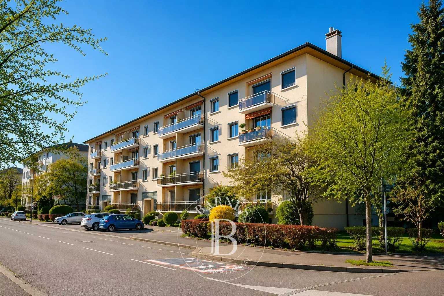 Annecy  - Appartement 3 Pi&egrave;ces 2 Chambres