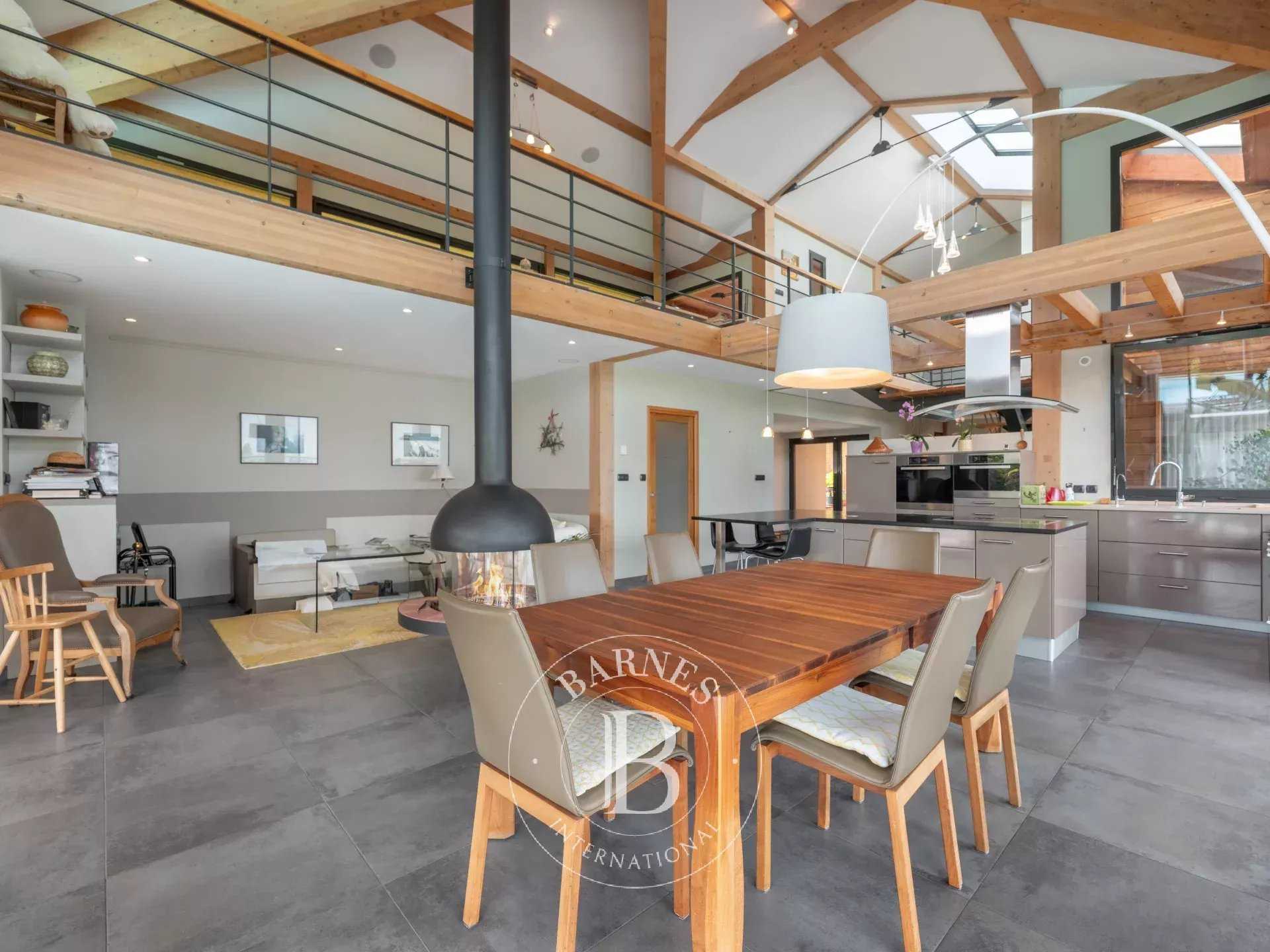 Sevrier  - House 5 Bedrooms