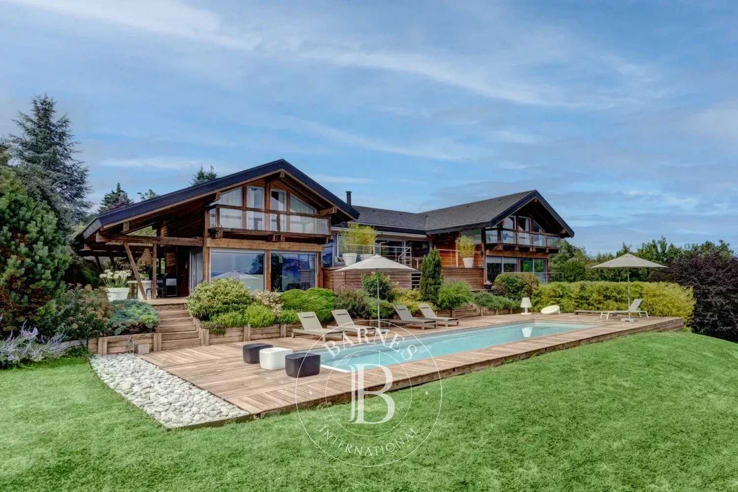 Annecy  - Maison 8 Pièces 5 Chambres