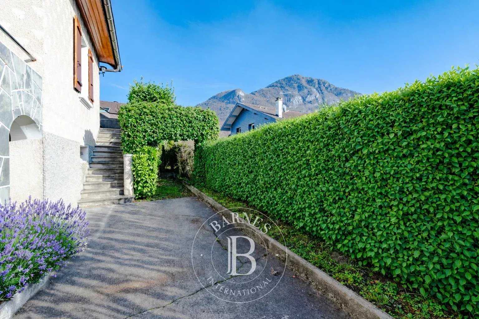 Annecy-le-Vieux  - Maison 5 Pi&egrave;ces 3 Chambres