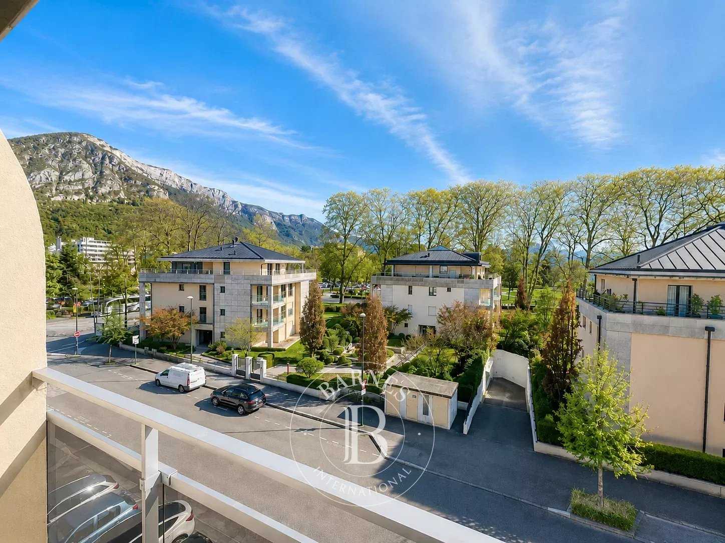 Annecy  - Appartement 3 Pi&egrave;ces 2 Chambres