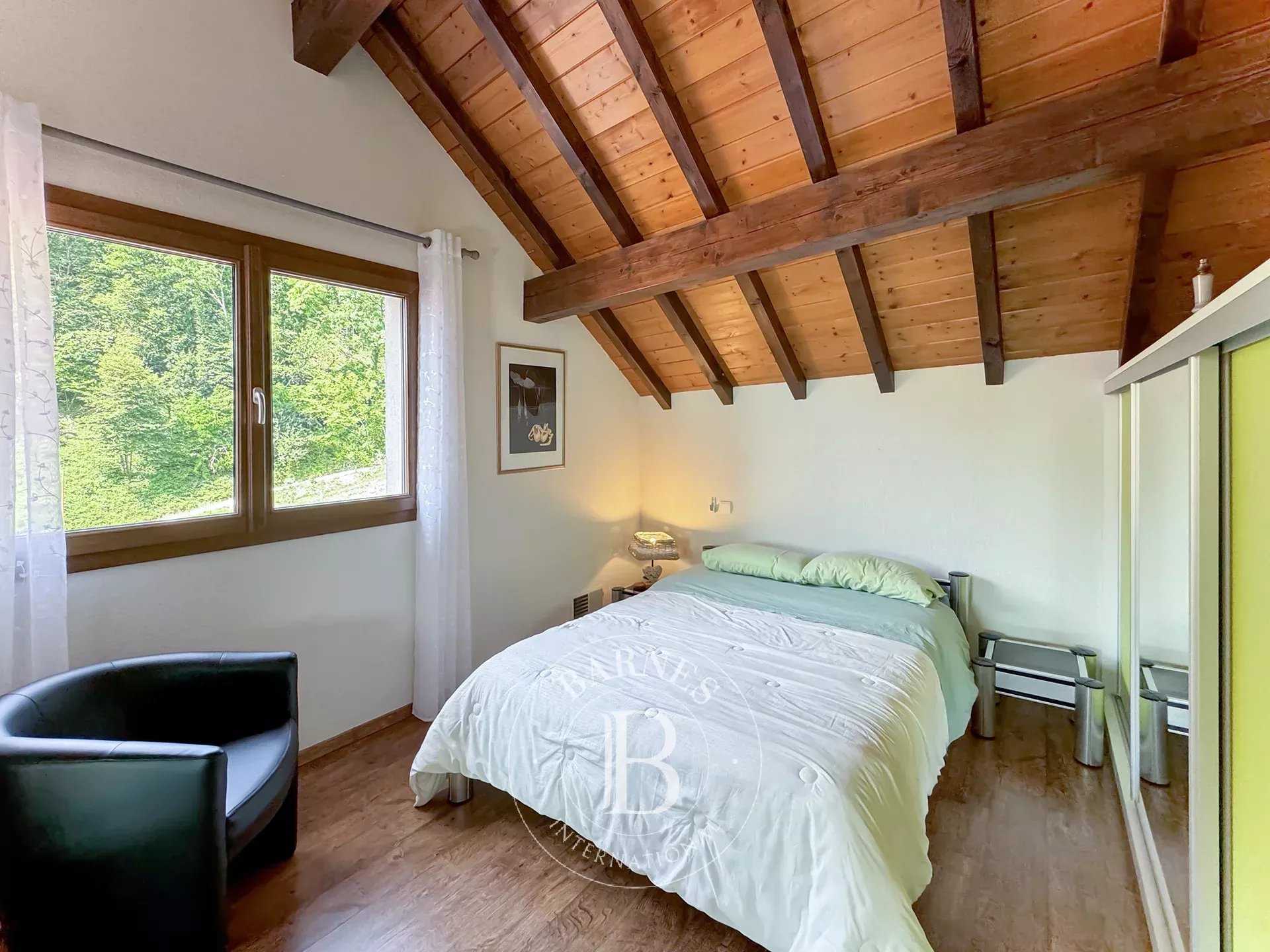 Chanaz  - Maison 9 Pi&egrave;ces 5 Chambres