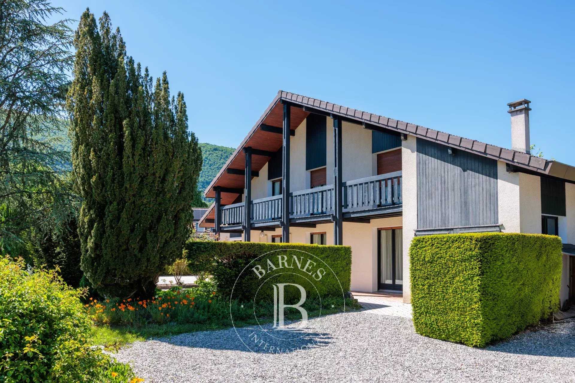 Sevrier  - House 6 Bedrooms