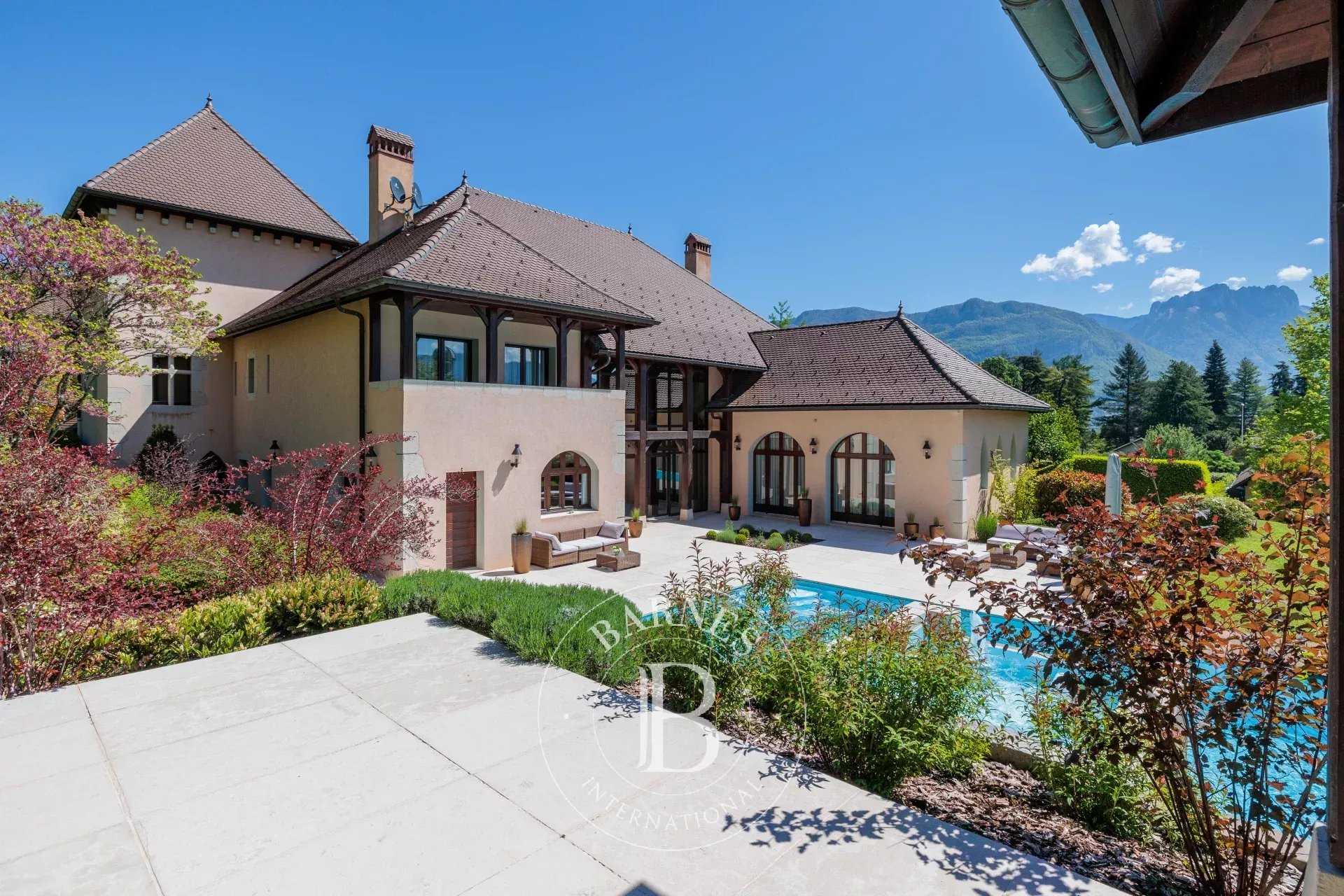 Sevrier  - Villa 4 Bedrooms