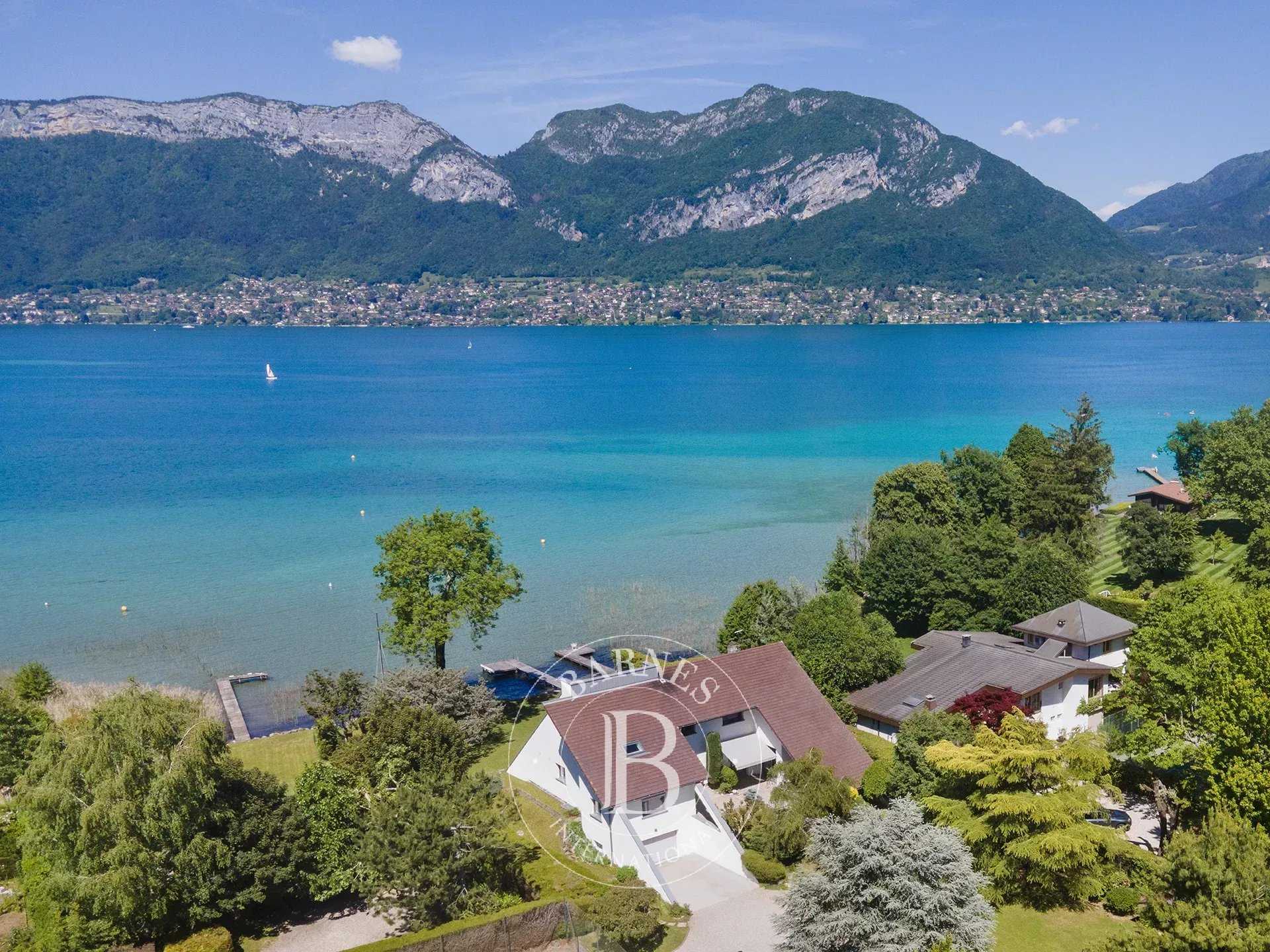 Annecy  - Propriété 8 Pi&egrave;ces 4 Chambres