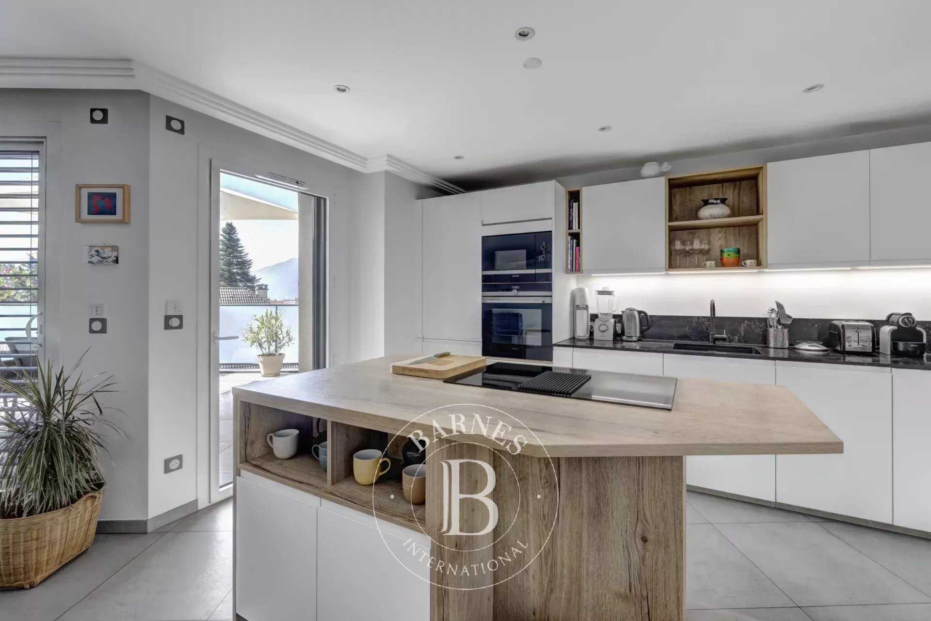 Annecy-le-Vieux  - Piso 3 Cuartos 2 Habitaciones