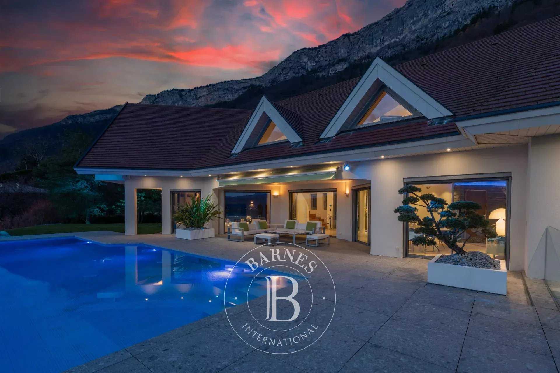 Annecy  - Villa 8 Pièces 7 Chambres