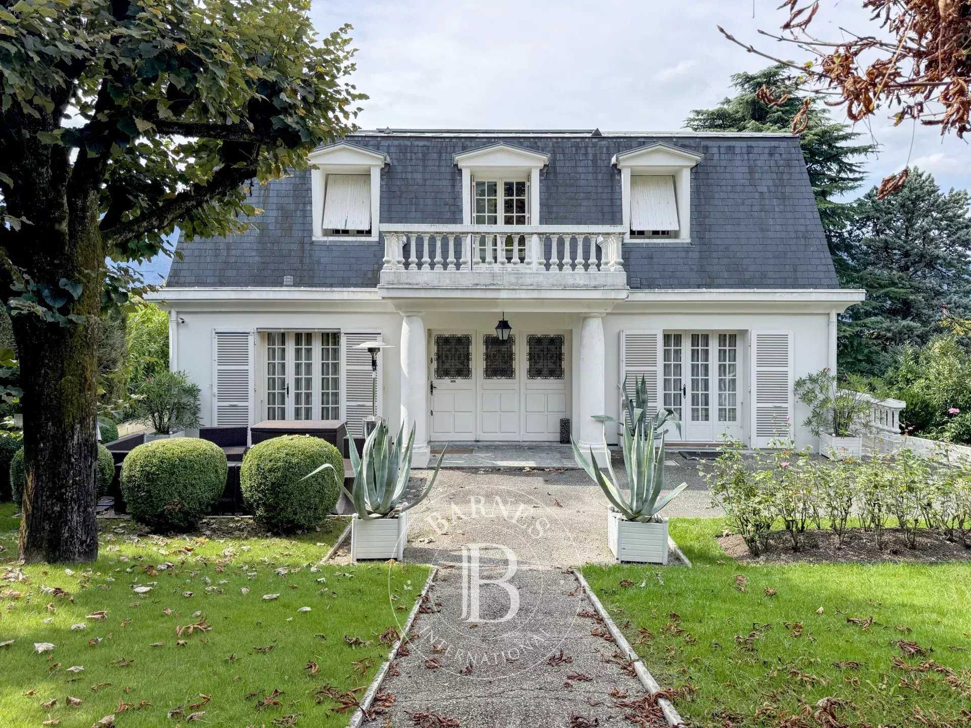 Aix-les-Bains  - Townhouse 5 Bedrooms