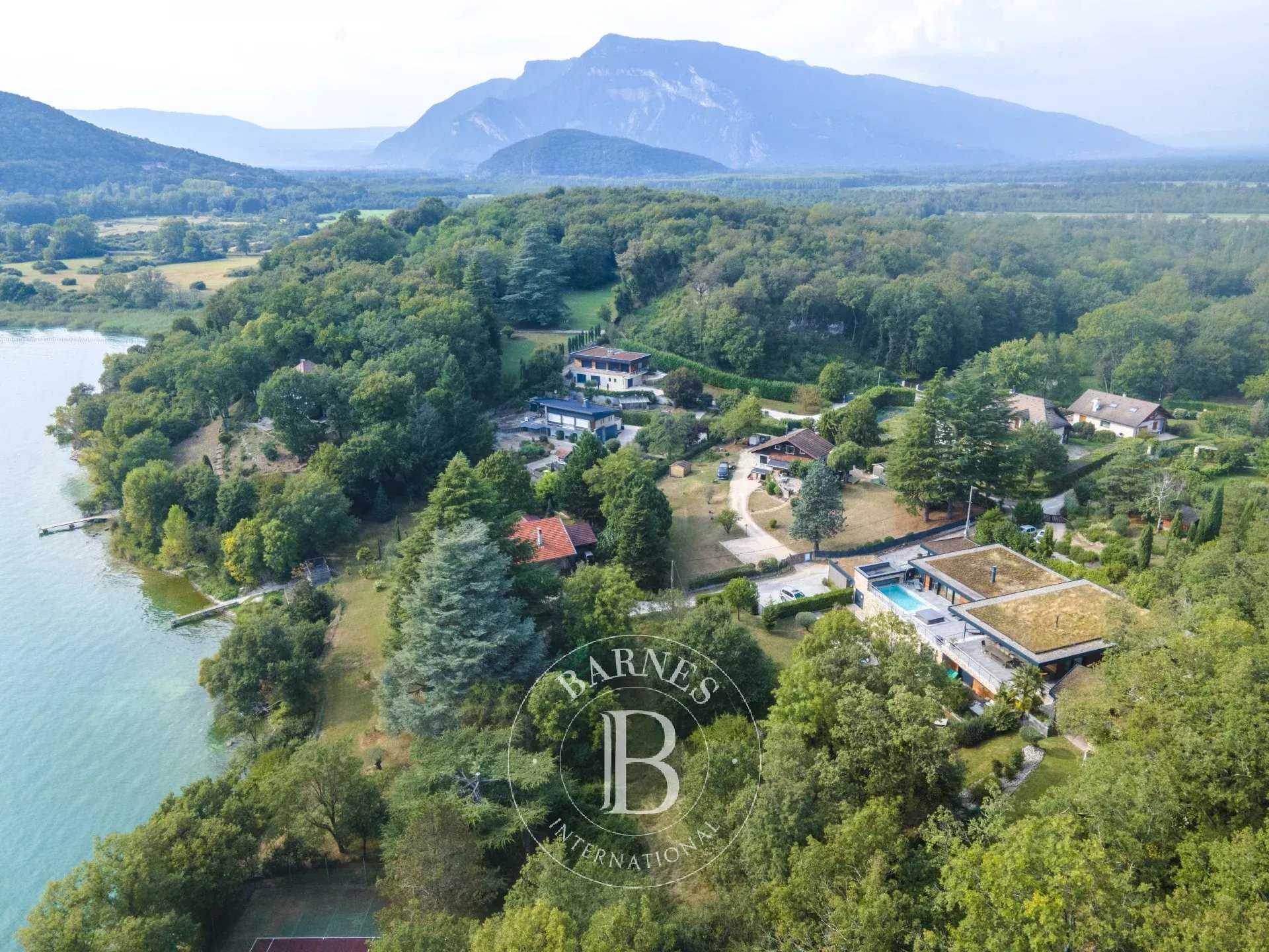 Aix-les-Bains  - Maison 8 Pi&egrave;ces 5 Chambres