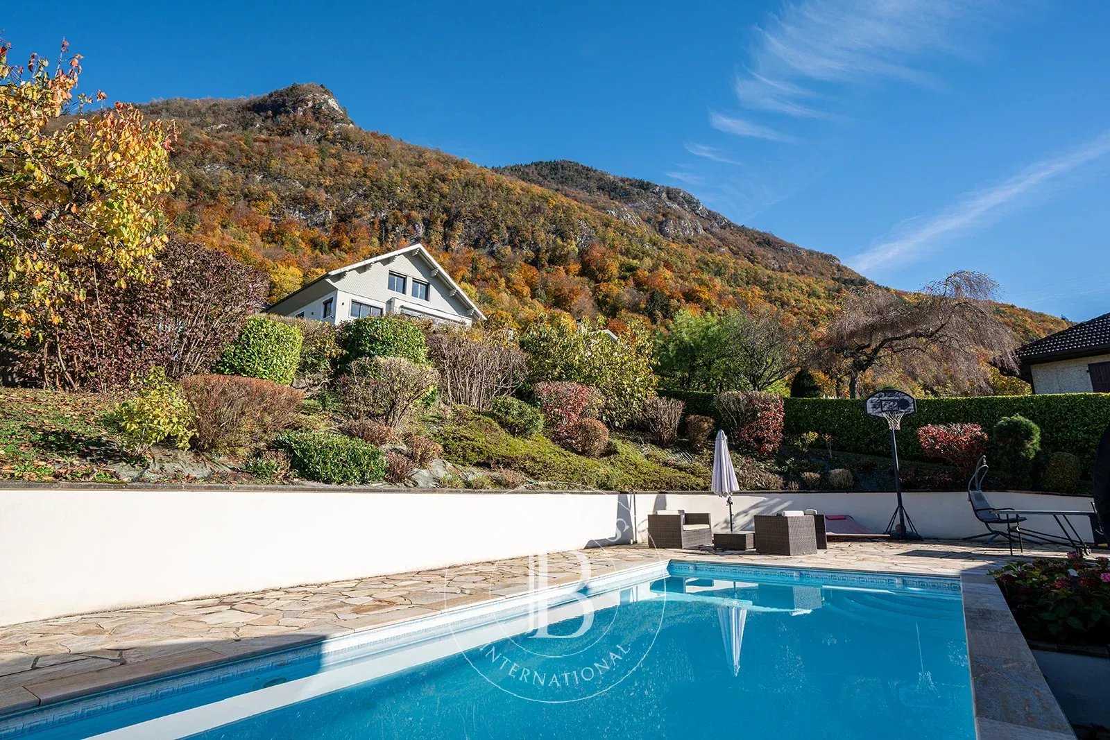 Annecy  - Villa 7 Bedrooms