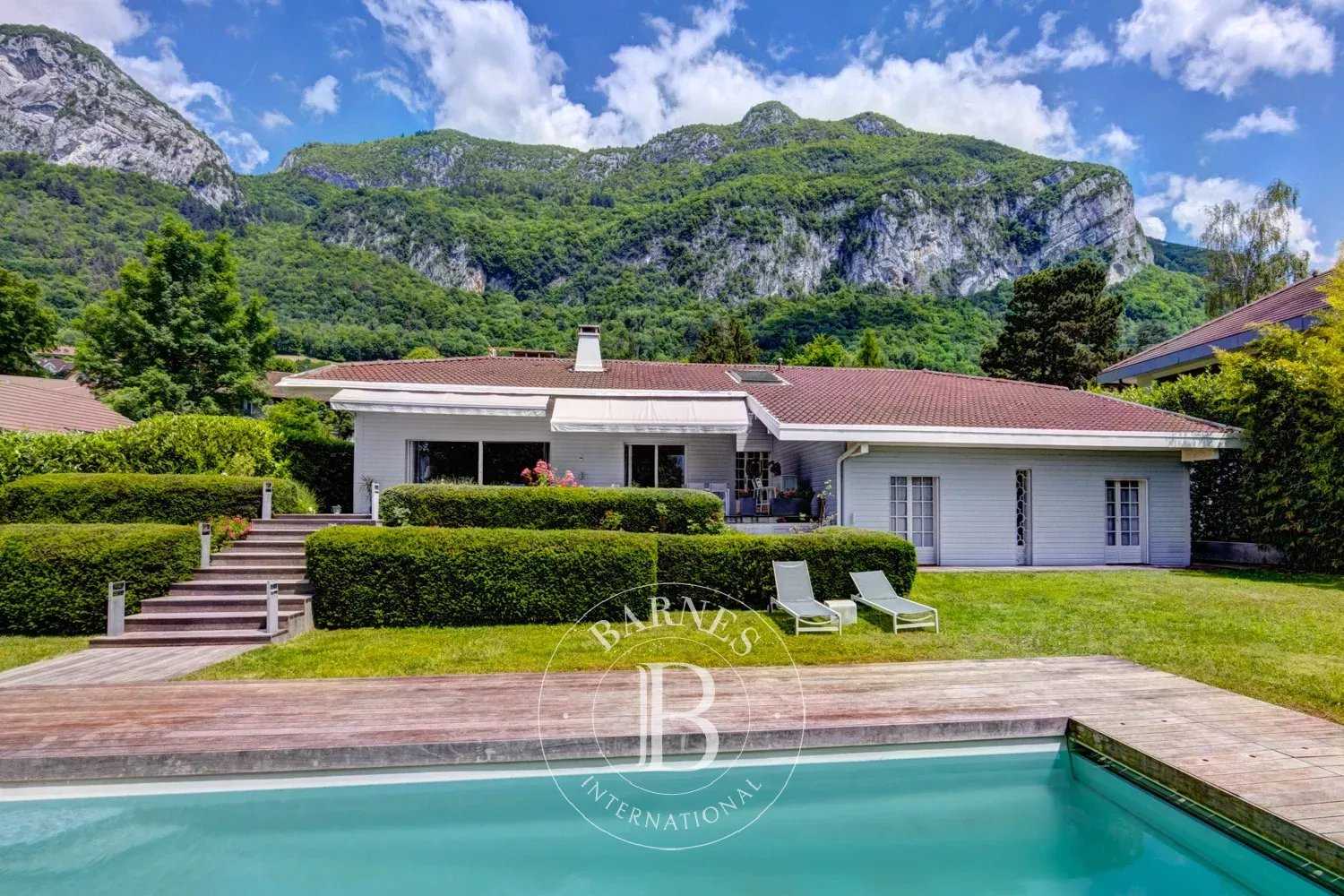 Villa Annecy  -  ref 84899484 (picture 2)