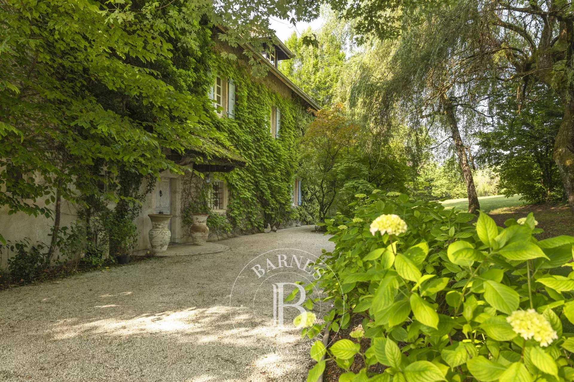 Propriété Chapeiry  -  ref 84056790 (picture 2)