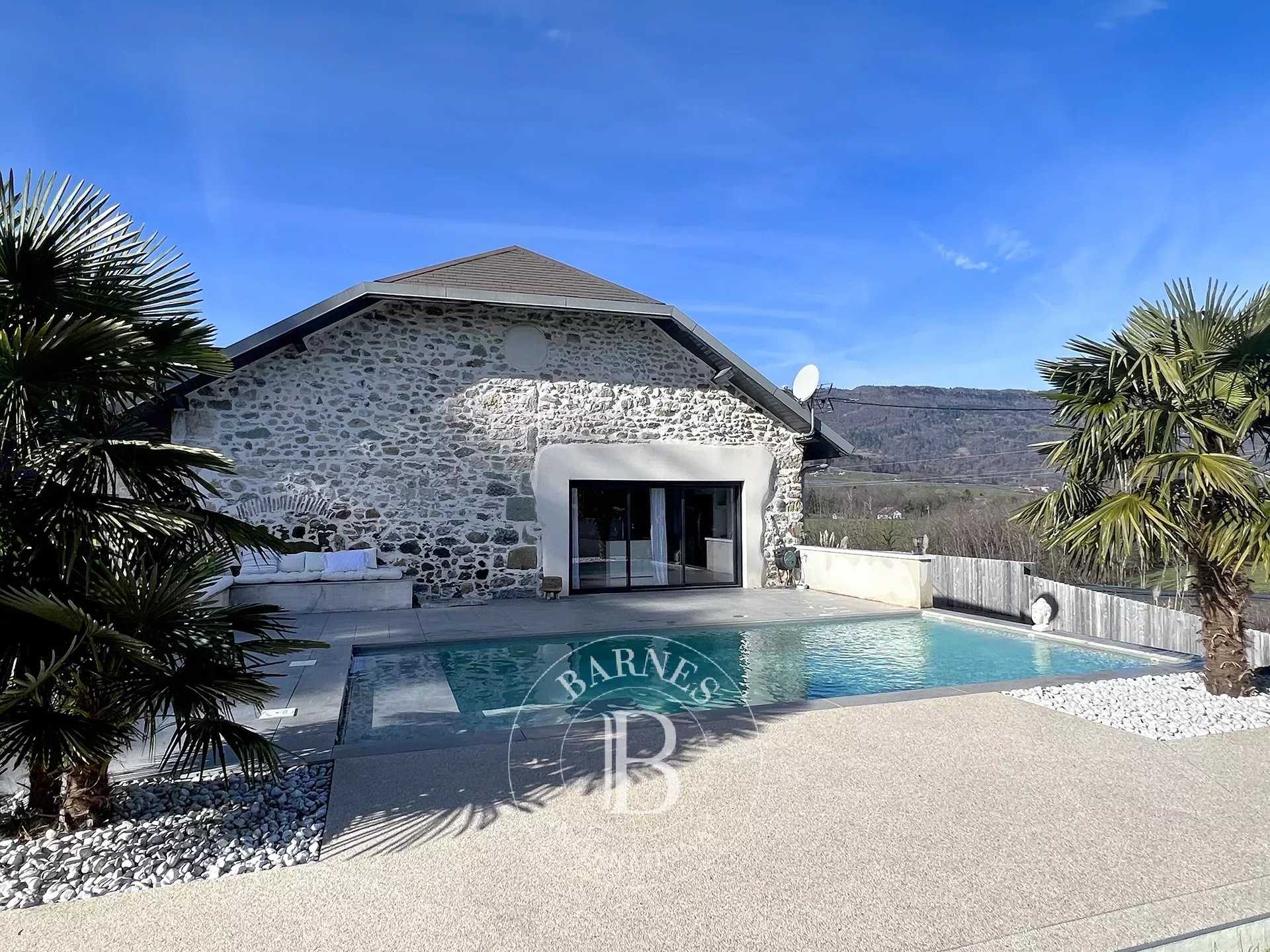 Villa Chambéry  -  ref 84171207 (picture 1)