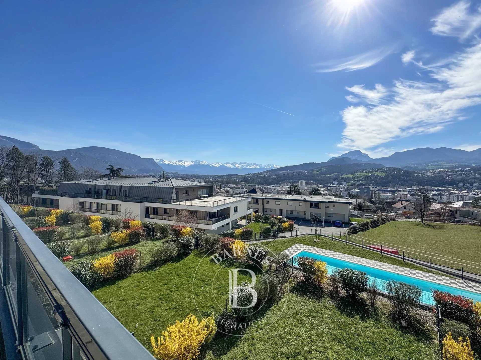 Apartment Chambéry  -  ref 84327569 (picture 1)