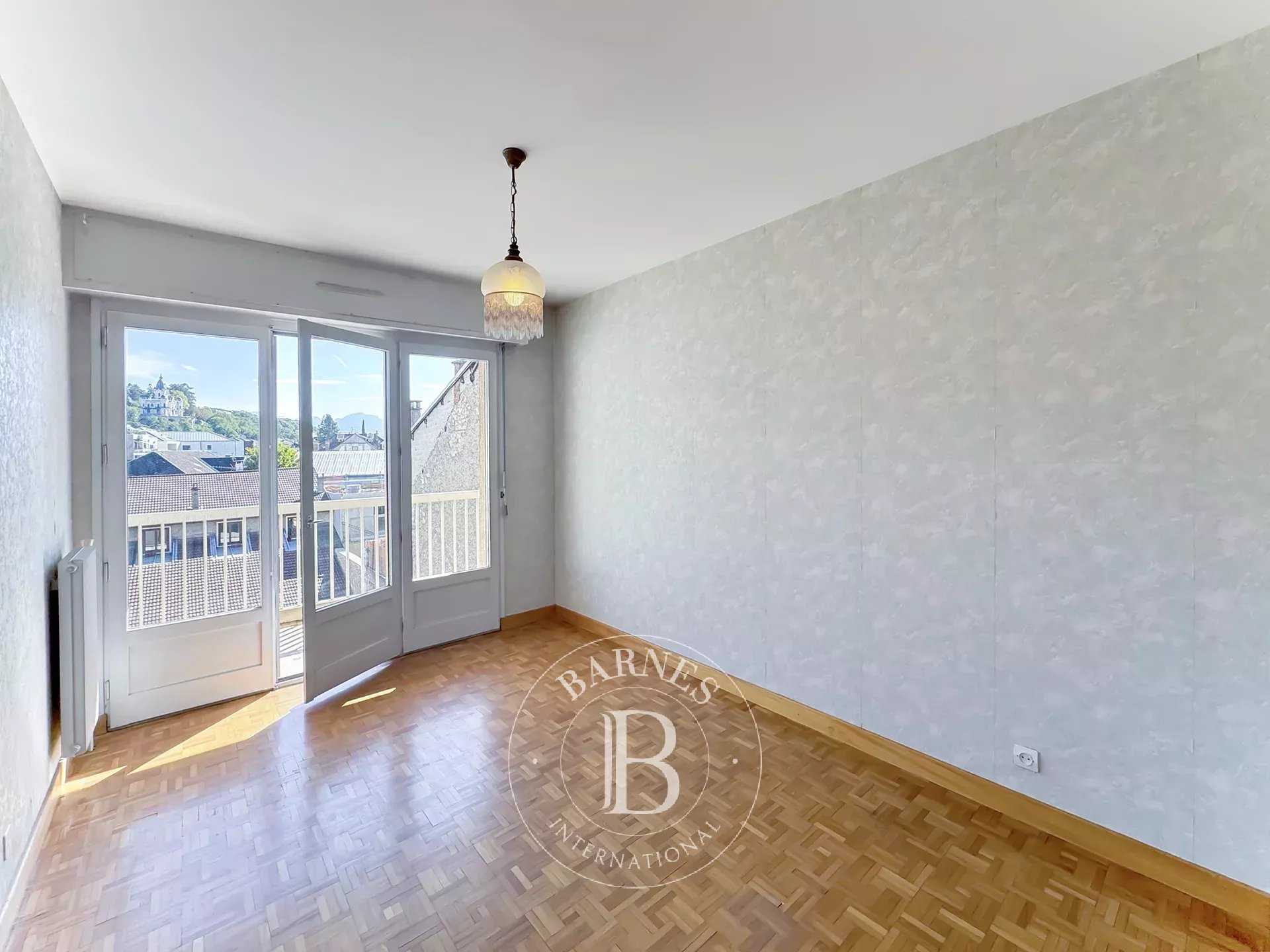 Appartement Aix-les-Bains  -  ref 86338182 (picture 2)
