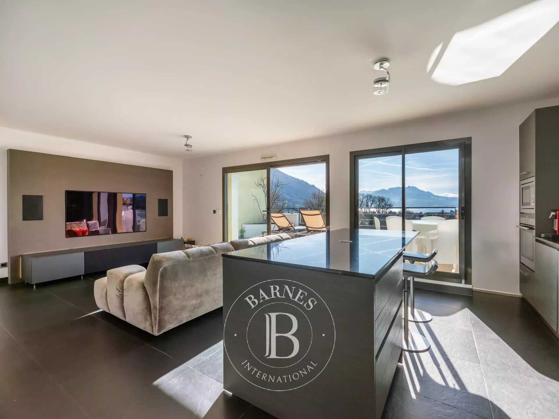 Appartement Annecy-le-Vieux  -  ref 85706158 (picture 1)