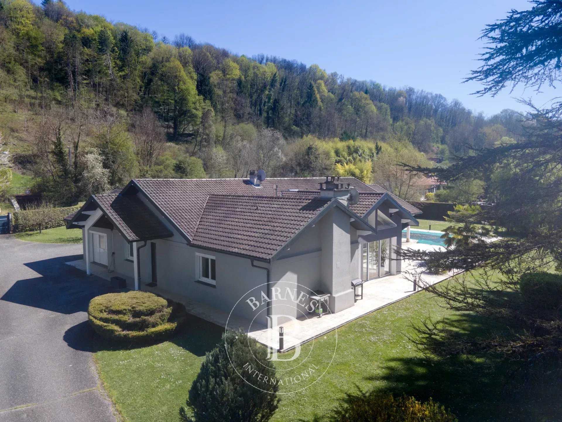 Maison Chazey-Bons  -  ref 85846130 (picture 1)