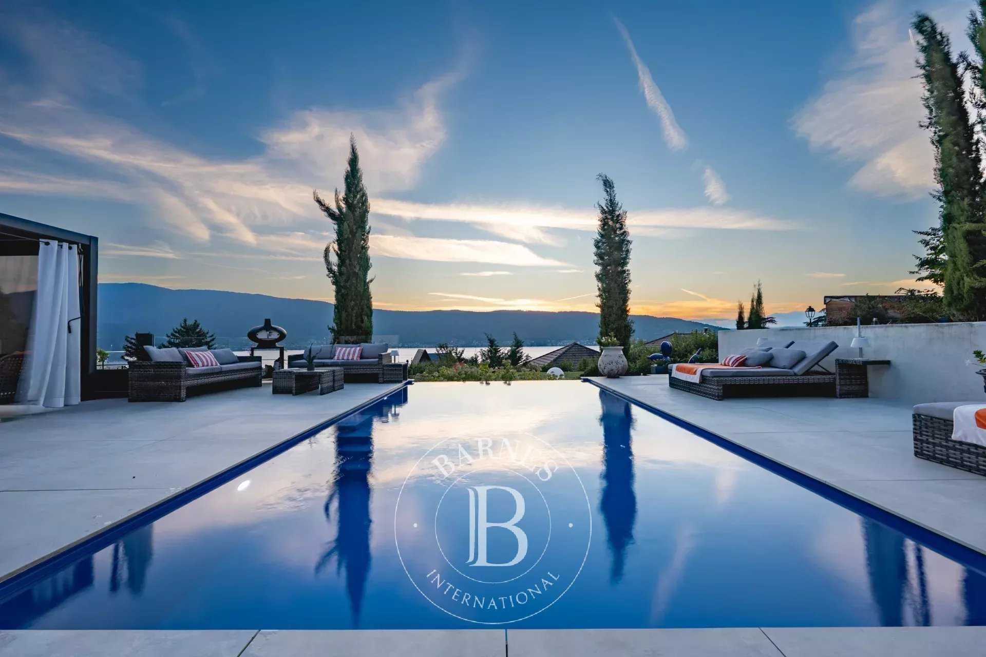 Villa Annecy  -  ref 83561425 (picture 2)