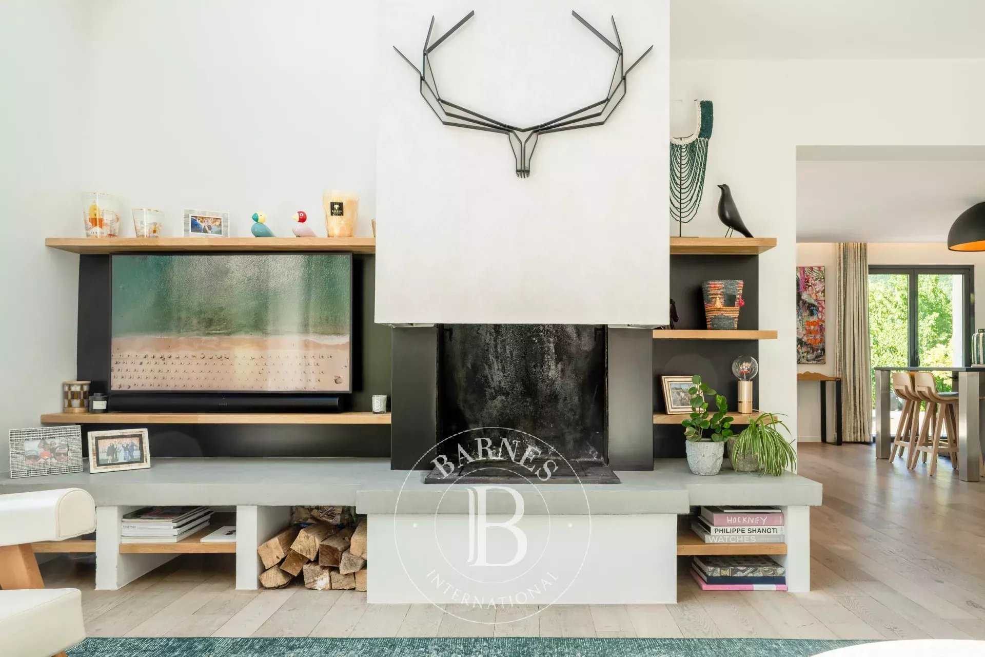 Villa Menthon-Saint-Bernard  -  ref 86089373 (picture 2)