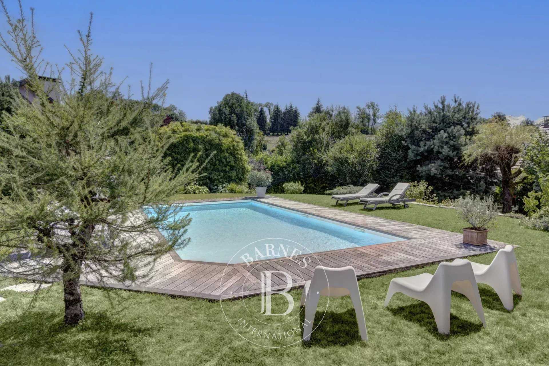 Villa Annecy  -  ref 86087971 (picture 2)
