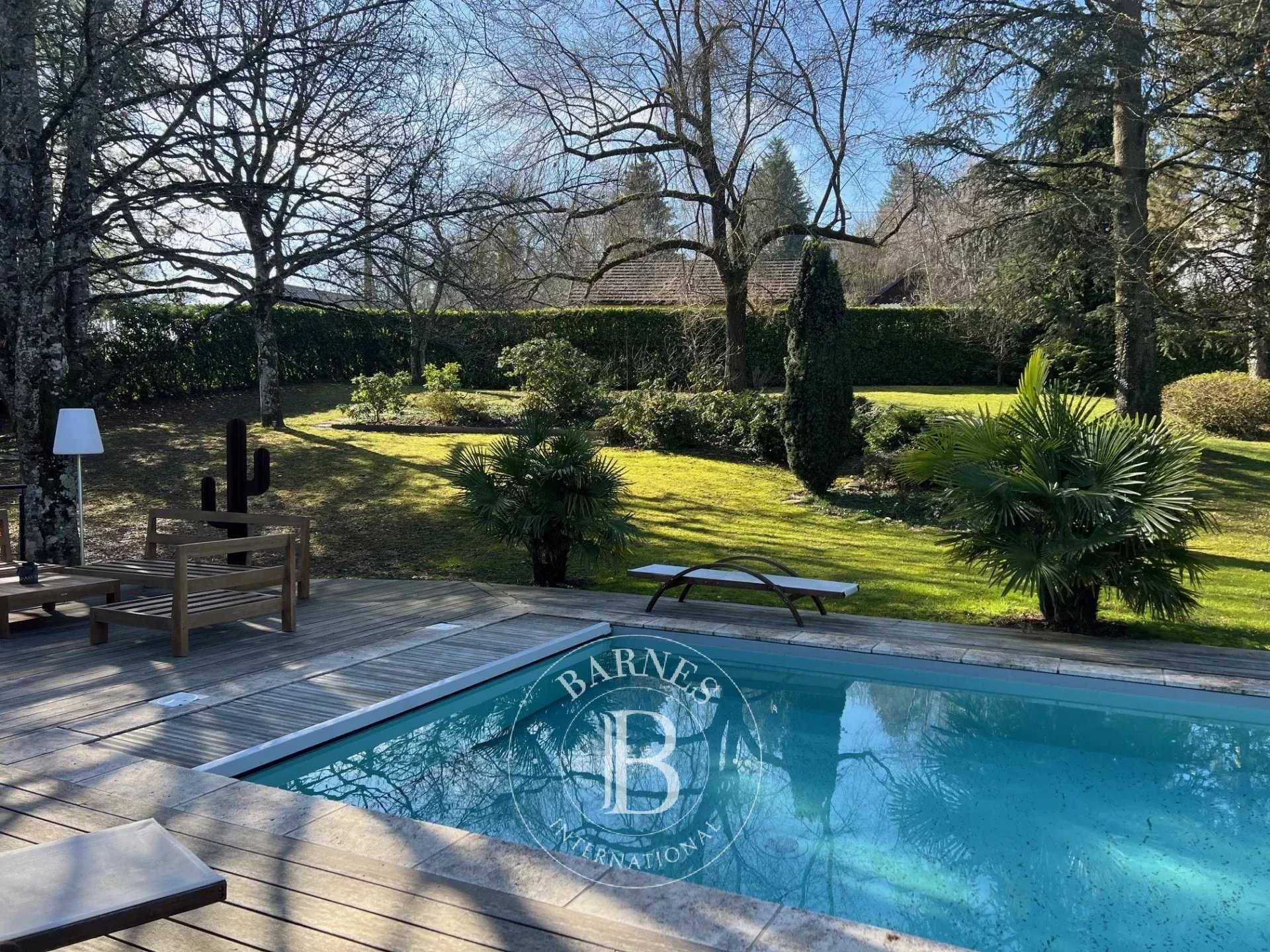 Propriété Annecy  -  ref 85657436 (picture 1)