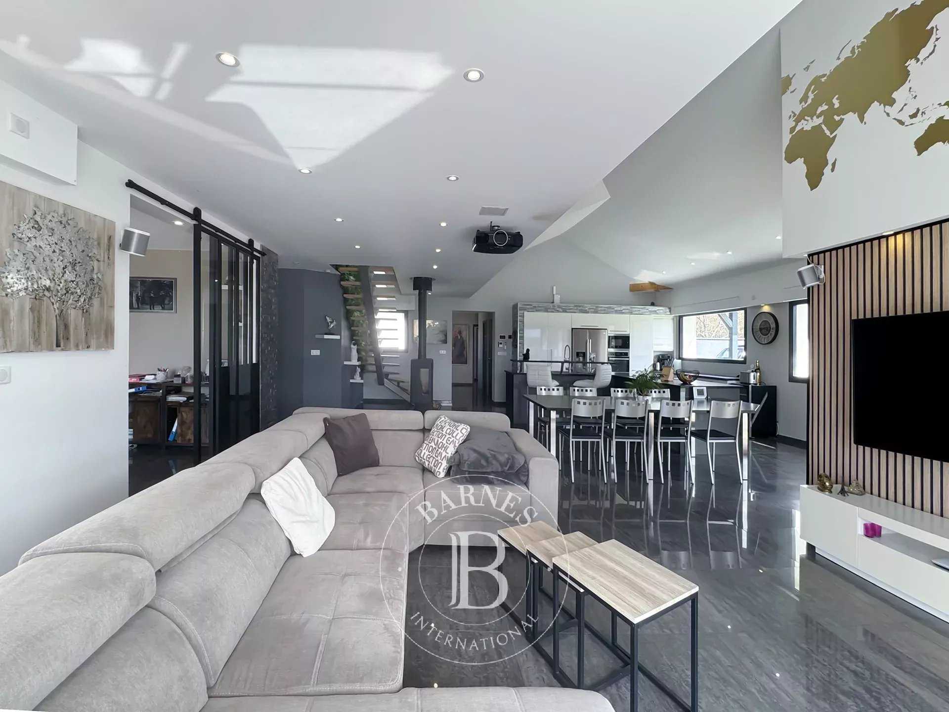 Maison Rochefort  -  ref 85757099 (picture 3)