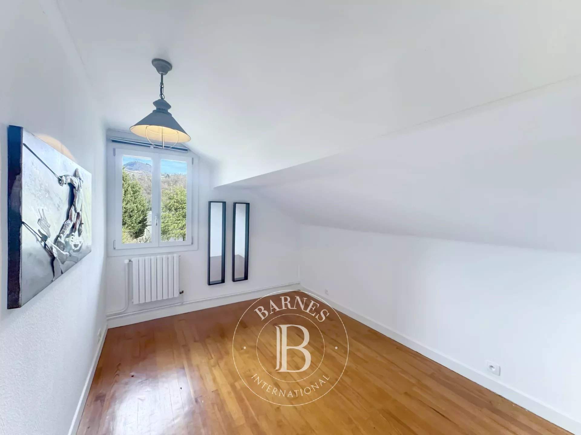 Chambéry  - Maison 9 Pi&egrave;ces 4 Chambres - picture 9