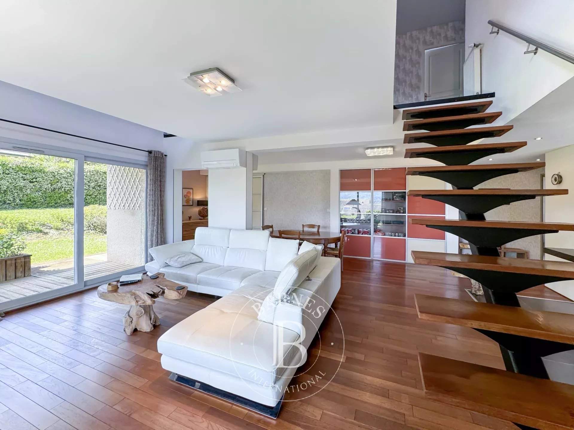 Saint-Alban-Leysse  - Maison 6 Pi&egrave;ces 4 Chambres - picture 2