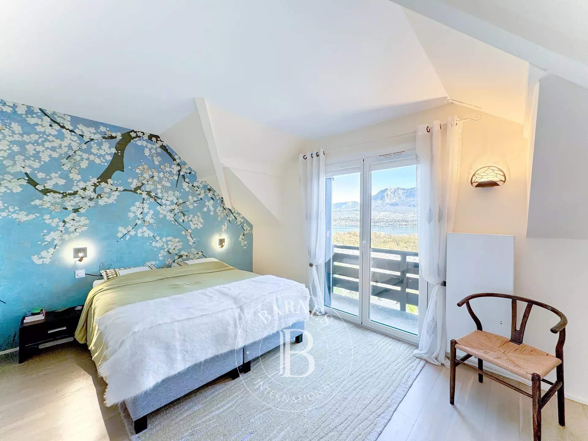 Aix-les-Bains  - Maison 6 Pi&egrave;ces 3 Chambres - picture 9