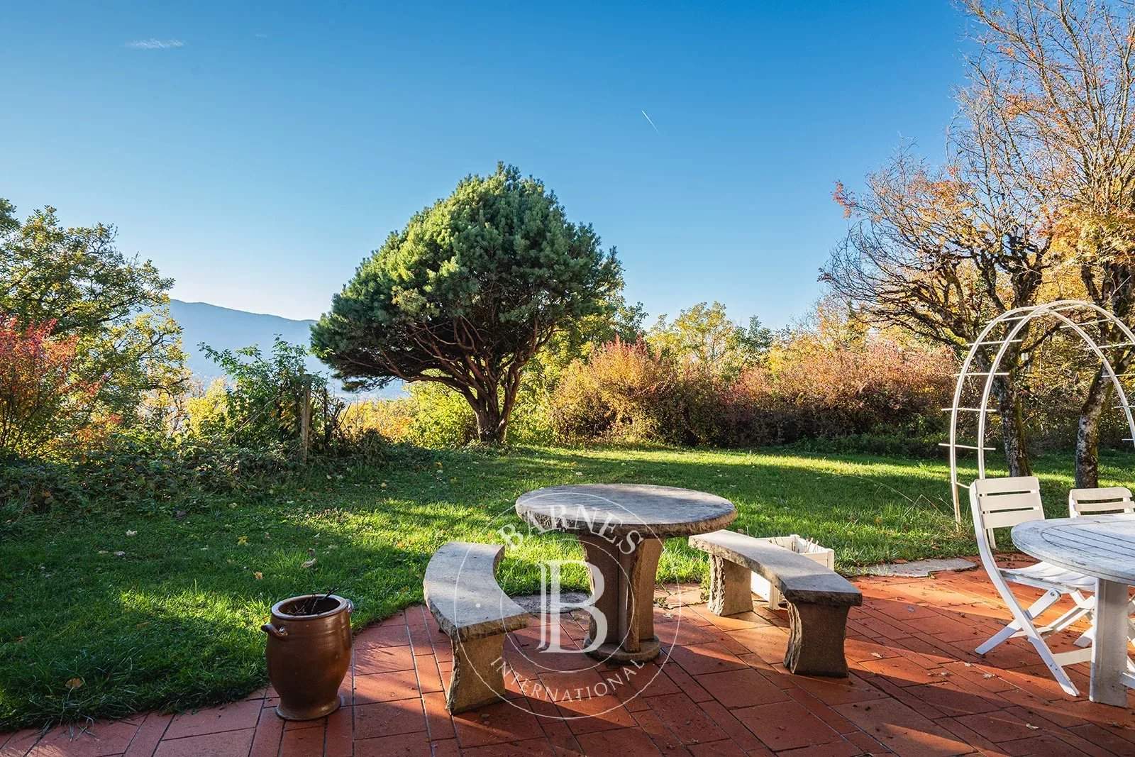 Talloires-Montmin  - House 6 Bedrooms - picture 9