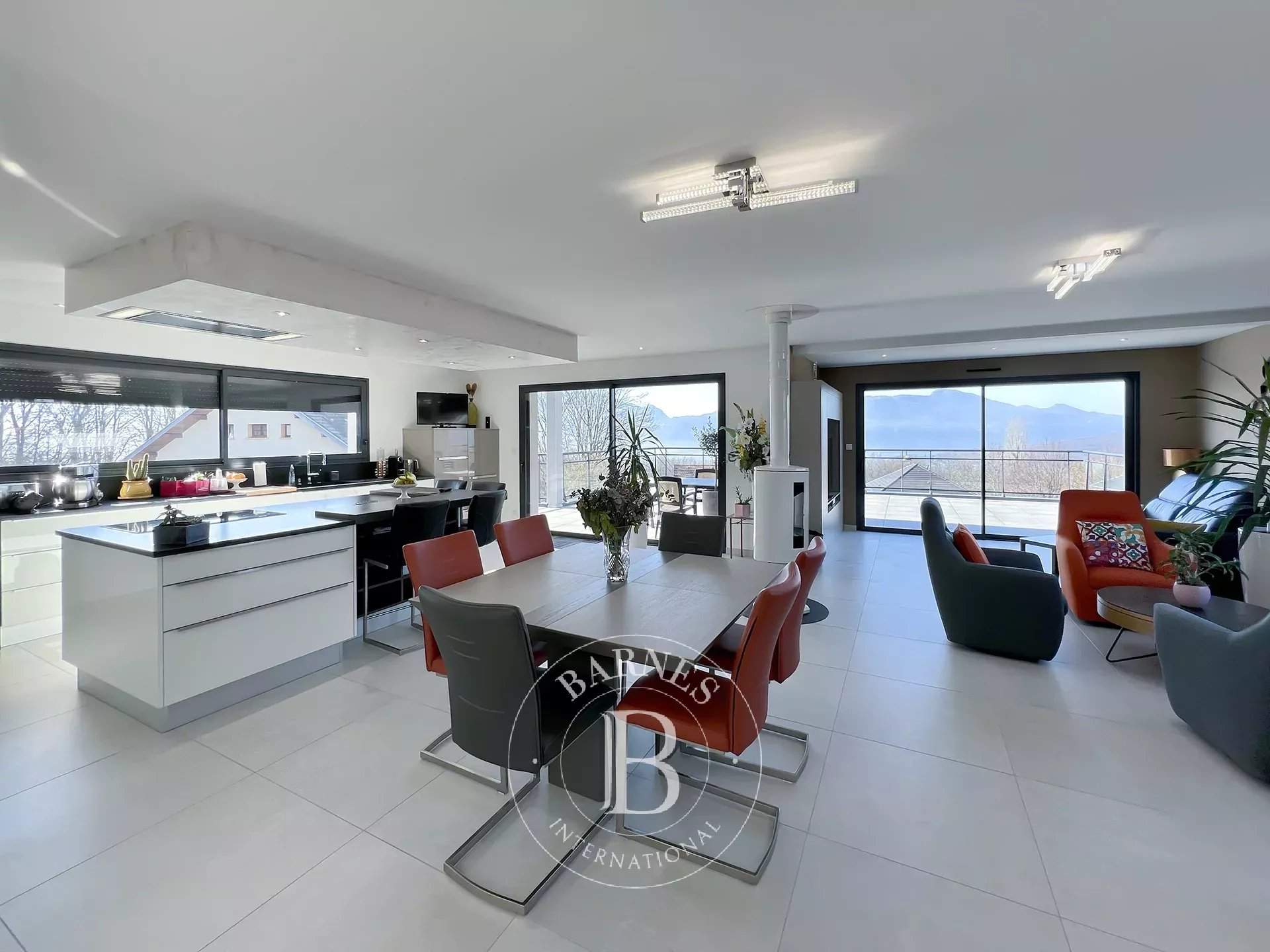 Aix-les-Bains  - House 4 Bedrooms - picture 1