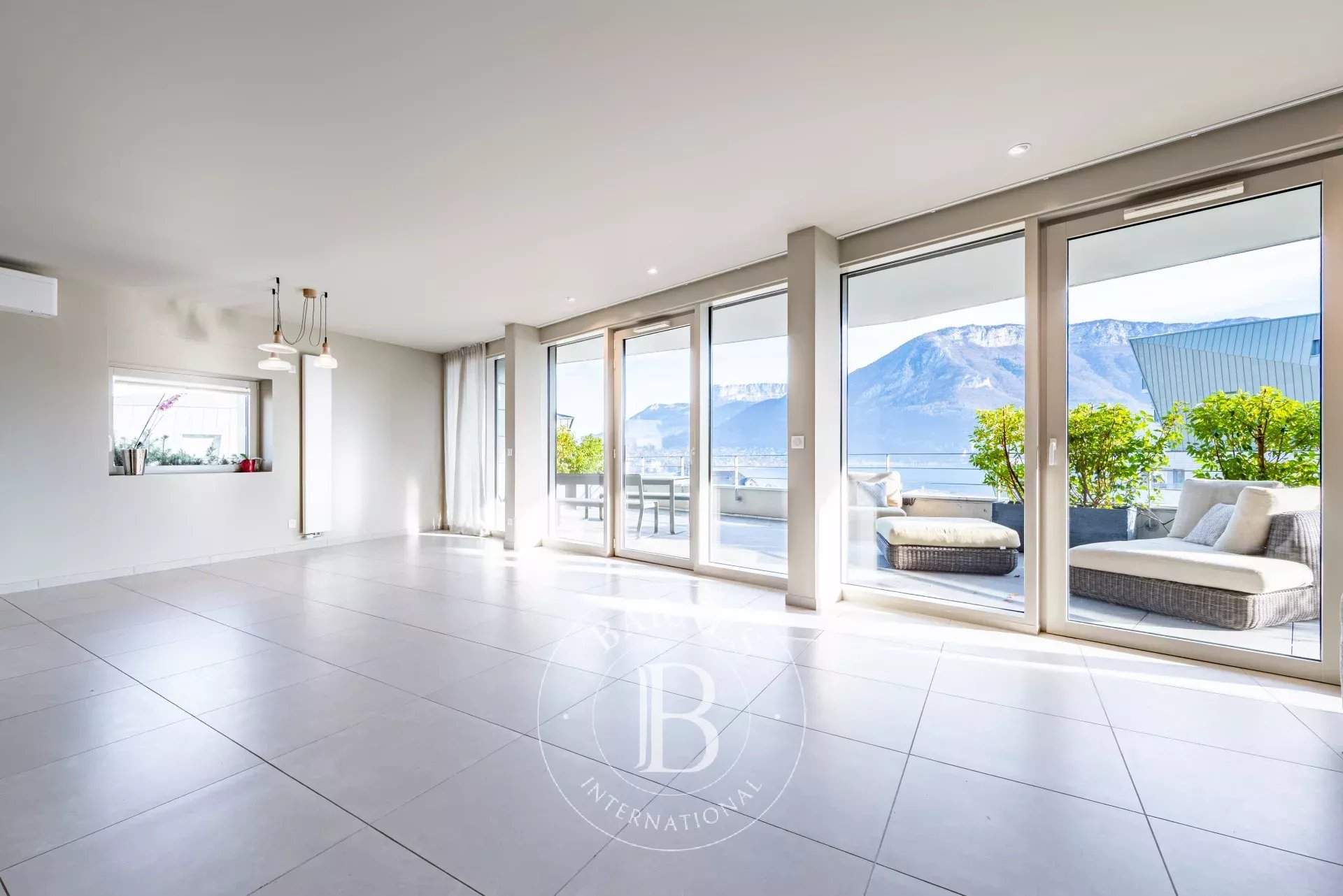 Annecy  - Piso 5 Cuartos 3 Habitaciones - picture 6