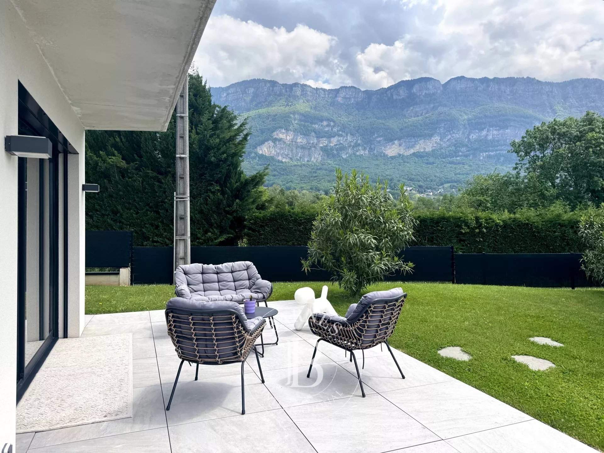 Drumettaz-Clarafond  - Maison 6 Pi&egrave;ces 4 Chambres - picture 3