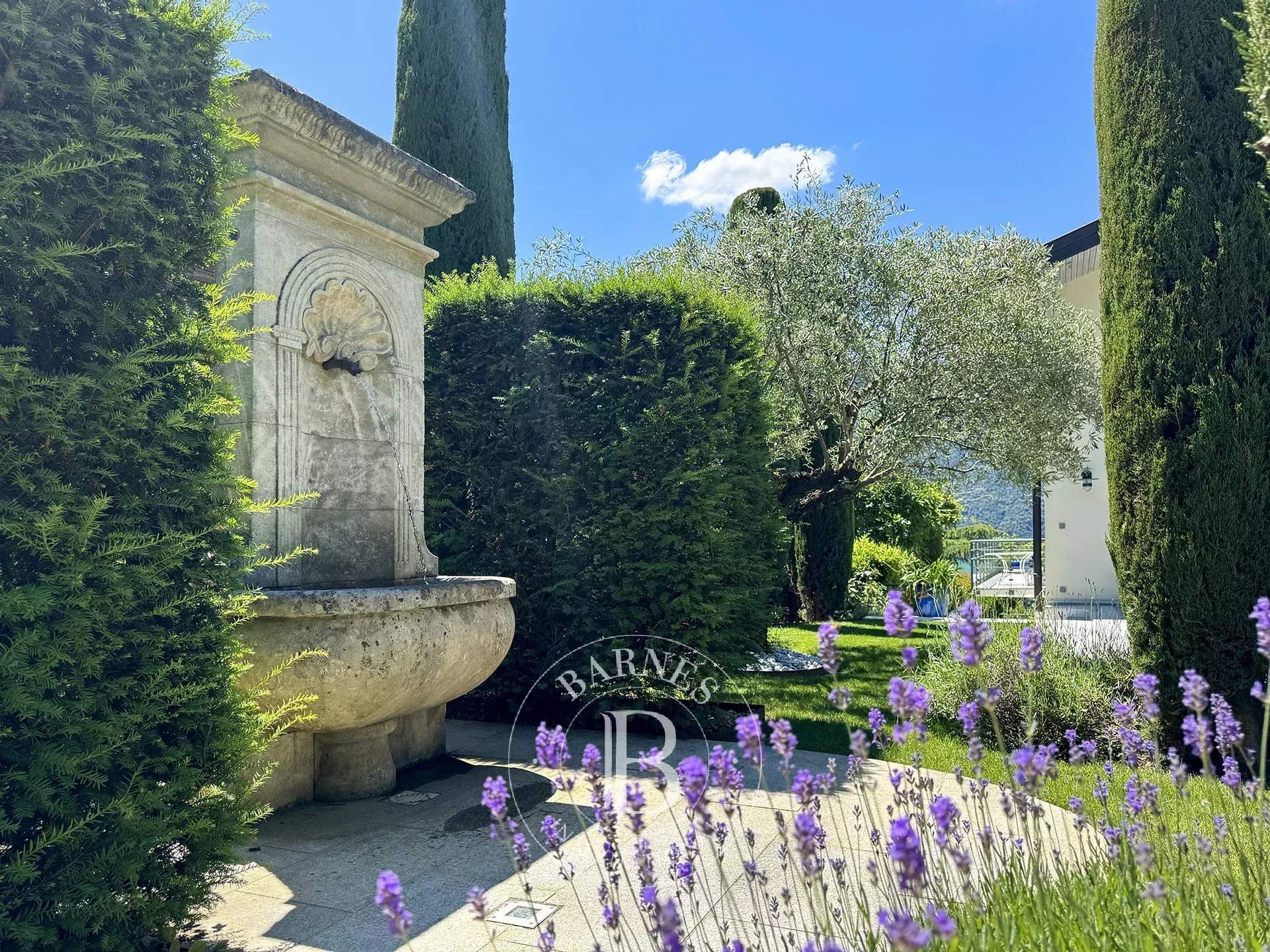 Aix-les-Bains  - Maison 12 Pi&egrave;ces 4 Chambres - picture 7