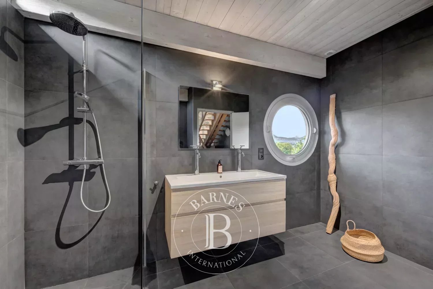 Annecy  - Maison 8 Pièces 5 Chambres - picture 8