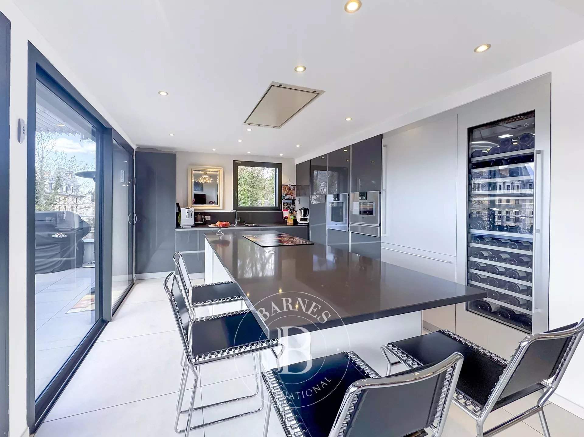 Aix-les-Bains  - Appartement 4 Pi&egrave;ces 3 Chambres - picture 2