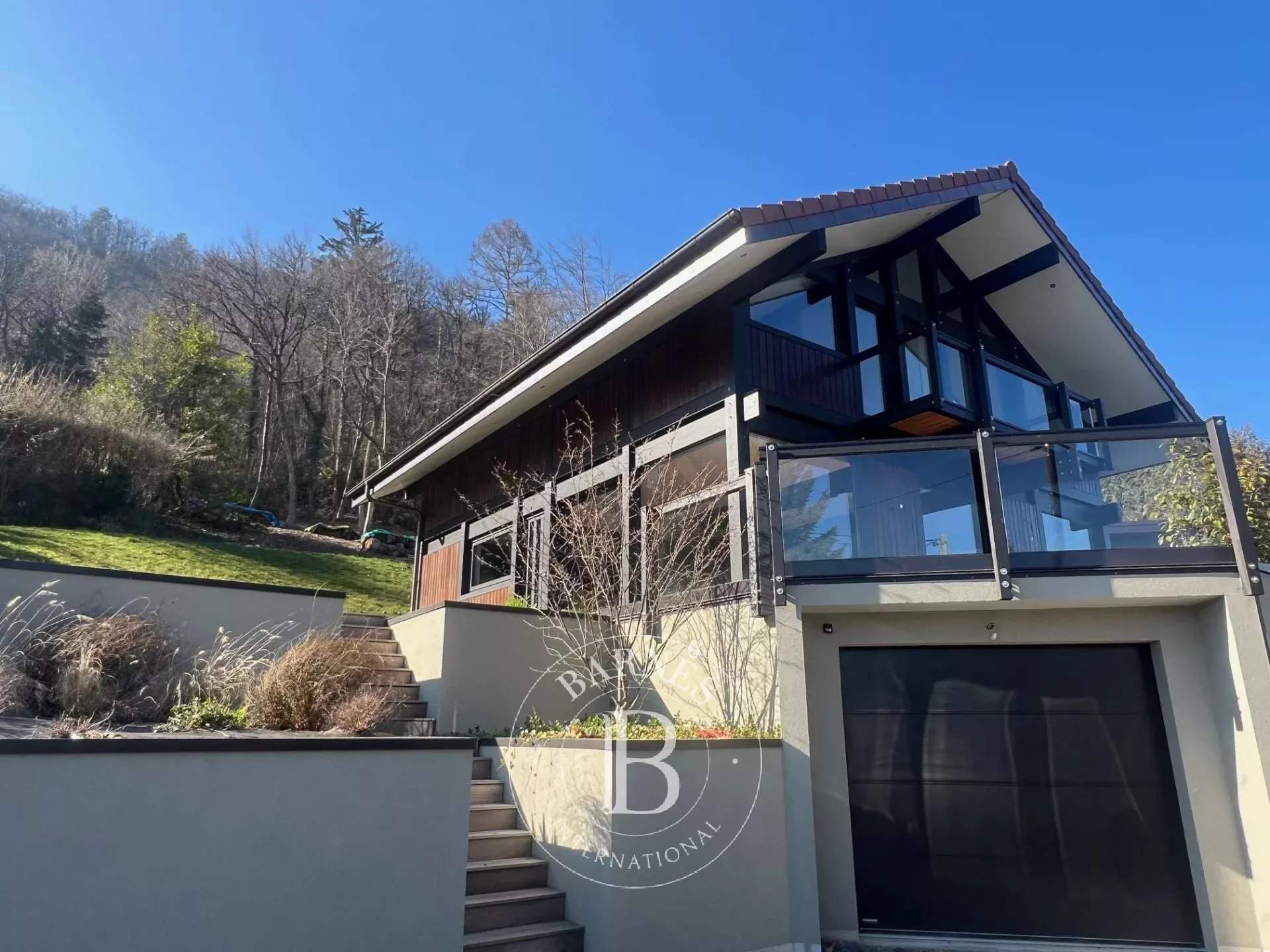 Sevrier  - Villa 4 Bedrooms - picture 1