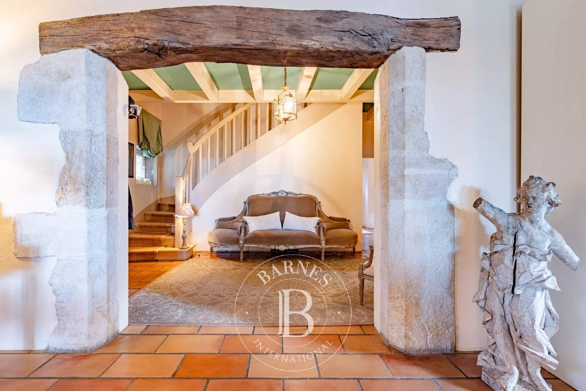 Annecy  - Propriété 12 Pi&egrave;ces 7 Chambres - picture 12