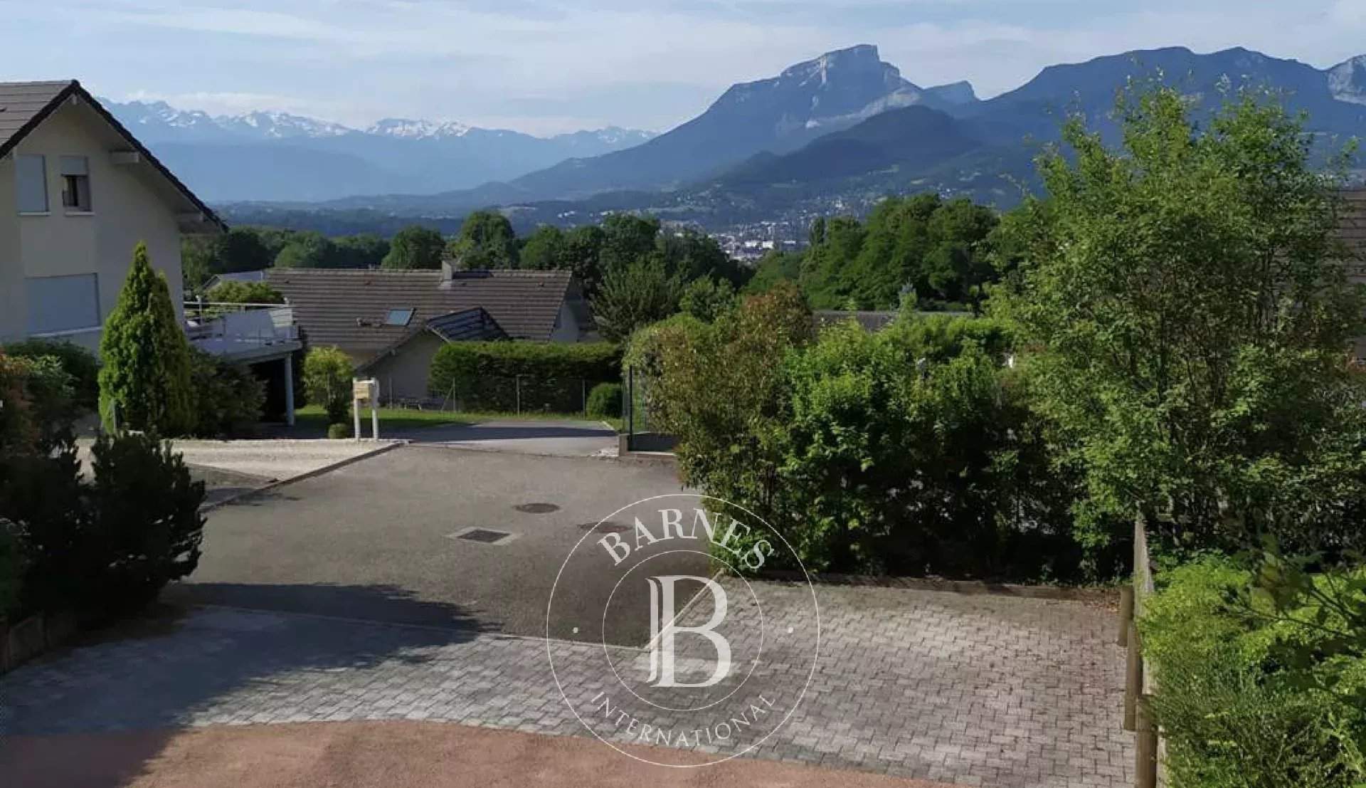 Saint-Alban-Leysse  - Maison 6 Pi&egrave;ces 4 Chambres - picture 9