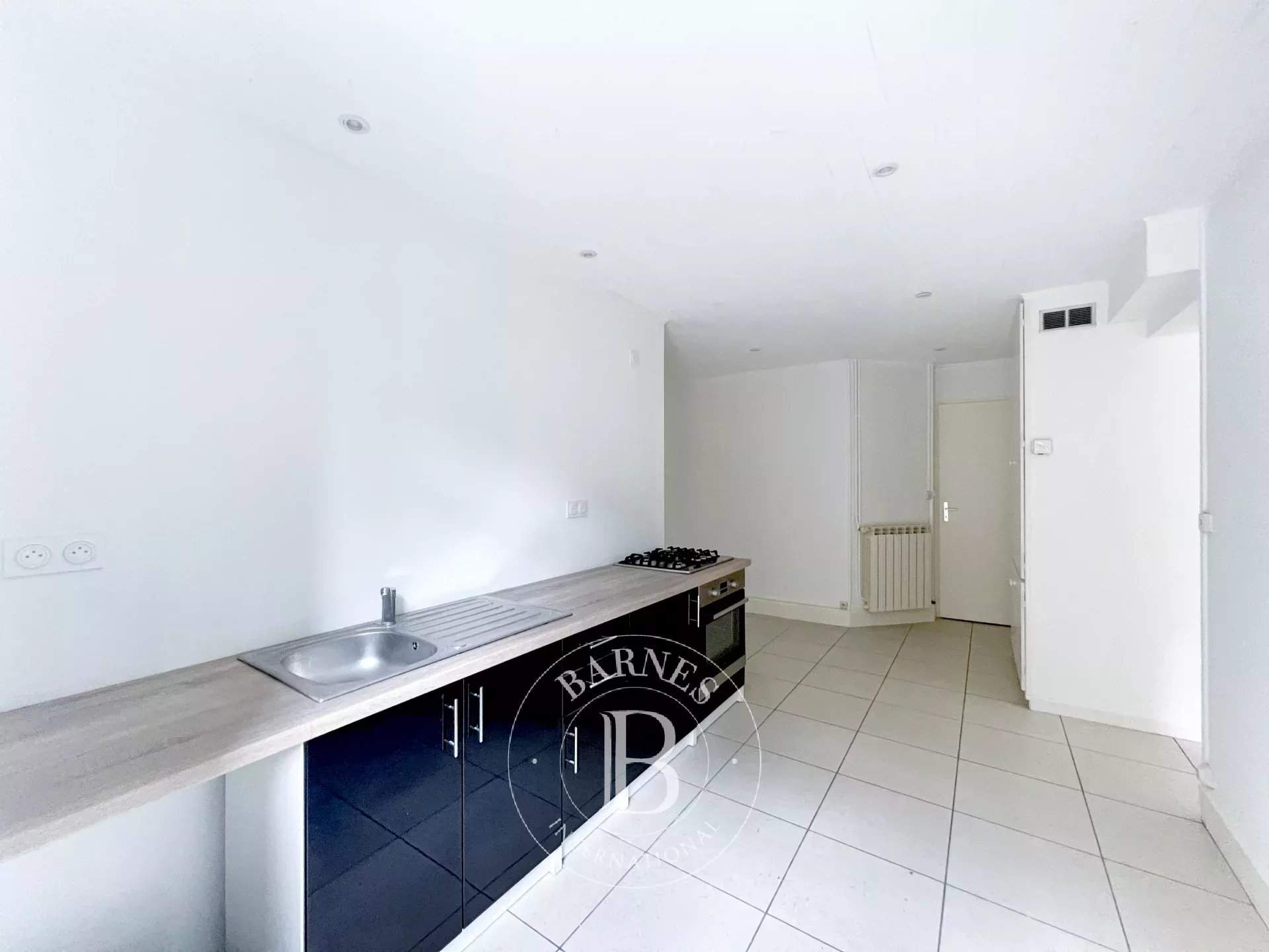 Aix-les-Bains  - Appartement 3 Pi&egrave;ces 2 Chambres - picture 2