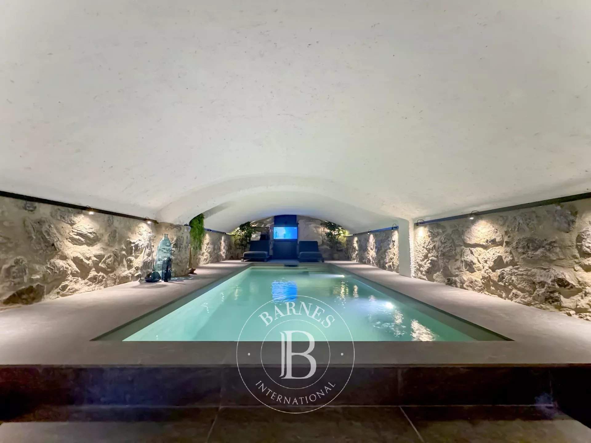 Chambéry  - Propriété 13 Pi&egrave;ces 7 Chambres - picture 13