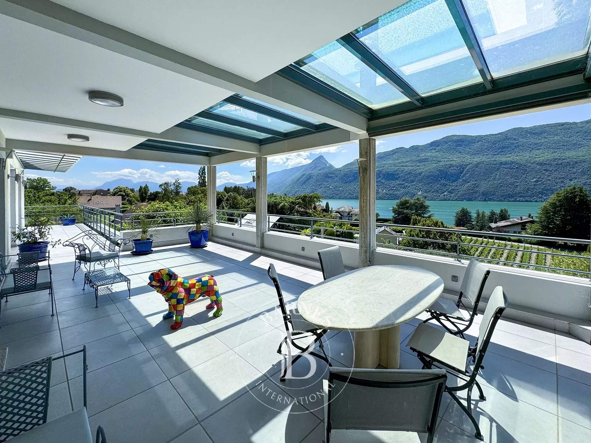 Aix-les-Bains  - Maison 12 Pi&egrave;ces 4 Chambres - picture 13