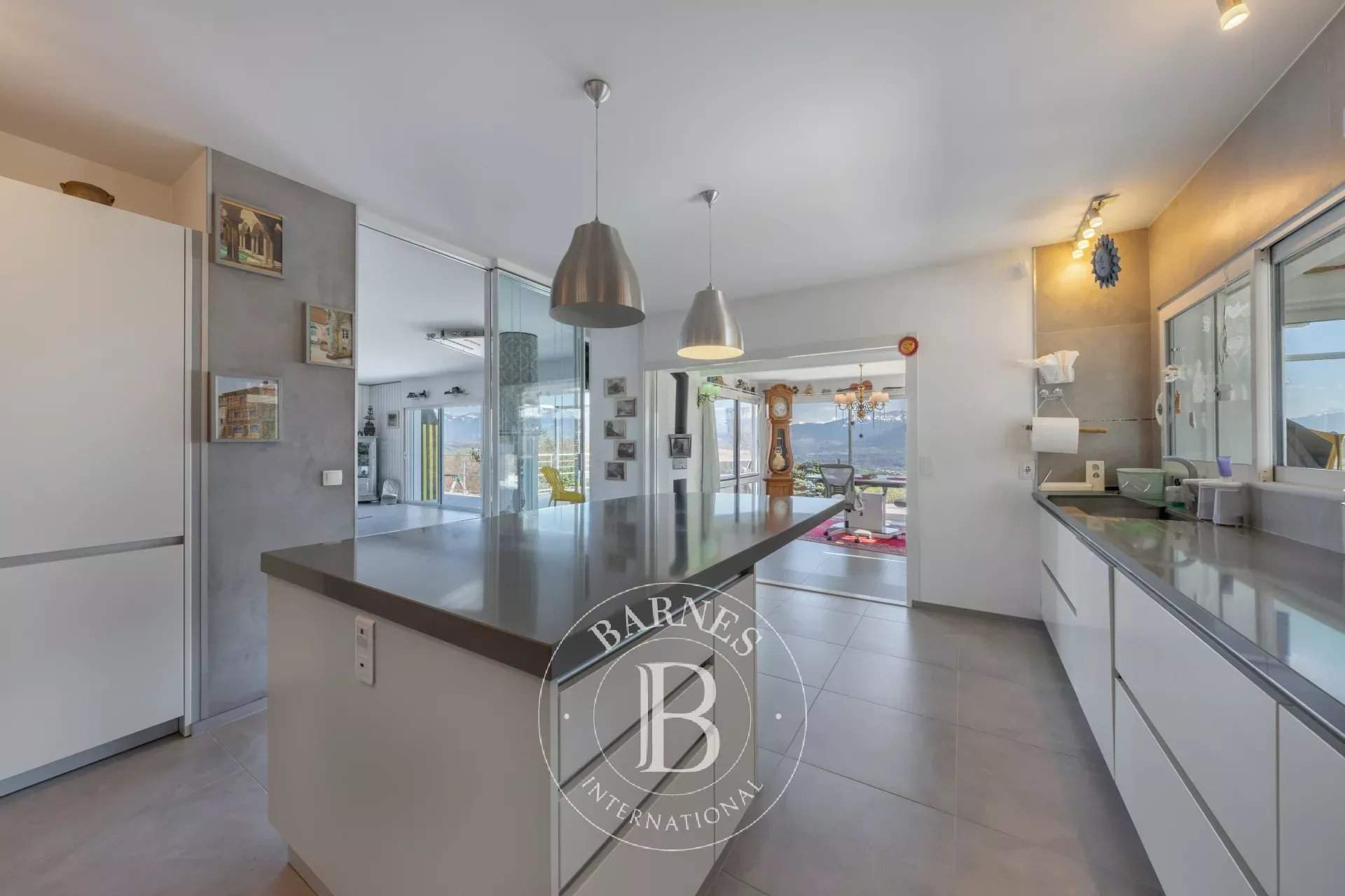 Annecy  - Maison 7 Pi&egrave;ces 5 Chambres - picture 14